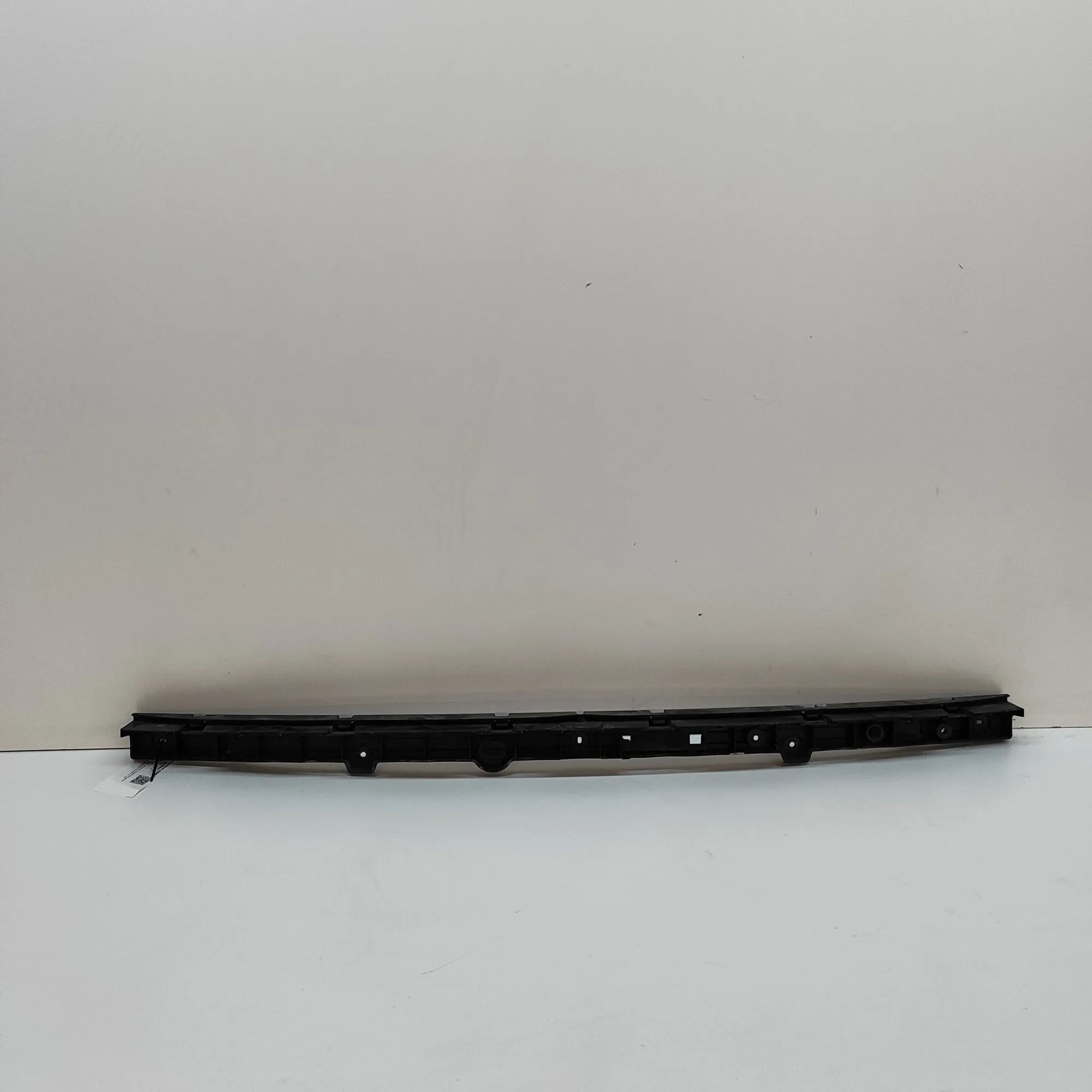 Maserati Levante Rear Bumper Middle Bracket Rear Bumper Middle Bracket — MASERATI LEVANTE (...