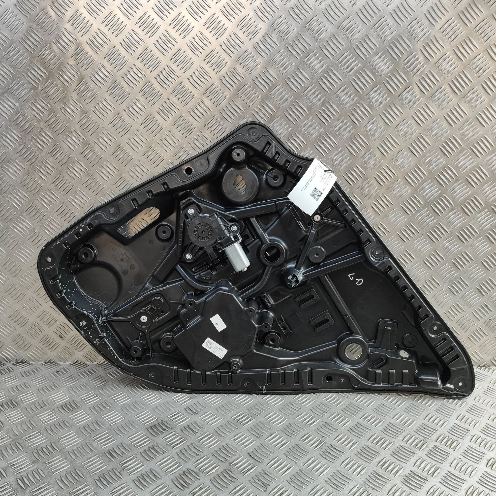 Mercedes-Benz GLE (W167) Rear Right Door Window Regulator Rear Right Door Window Regulator — MERCEDES BEN...
