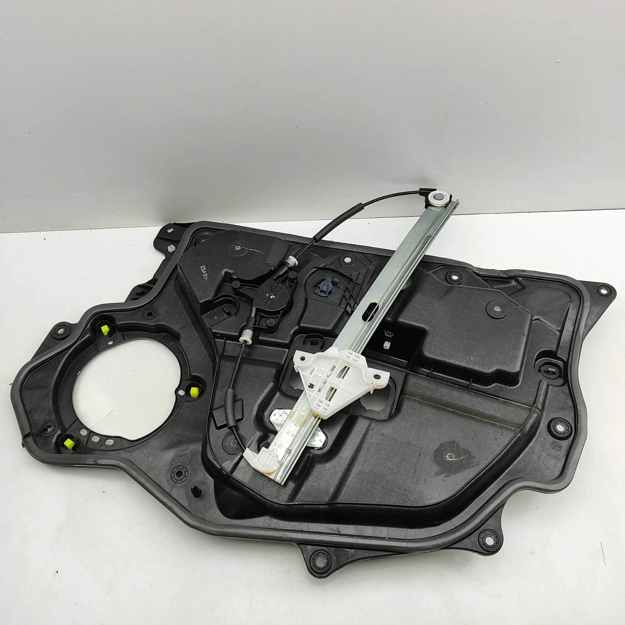 Mazda CX-5 (KF) Front Left Door Window Regulator Front Left Door Window Regulator — MAZDA CX-5 (...
