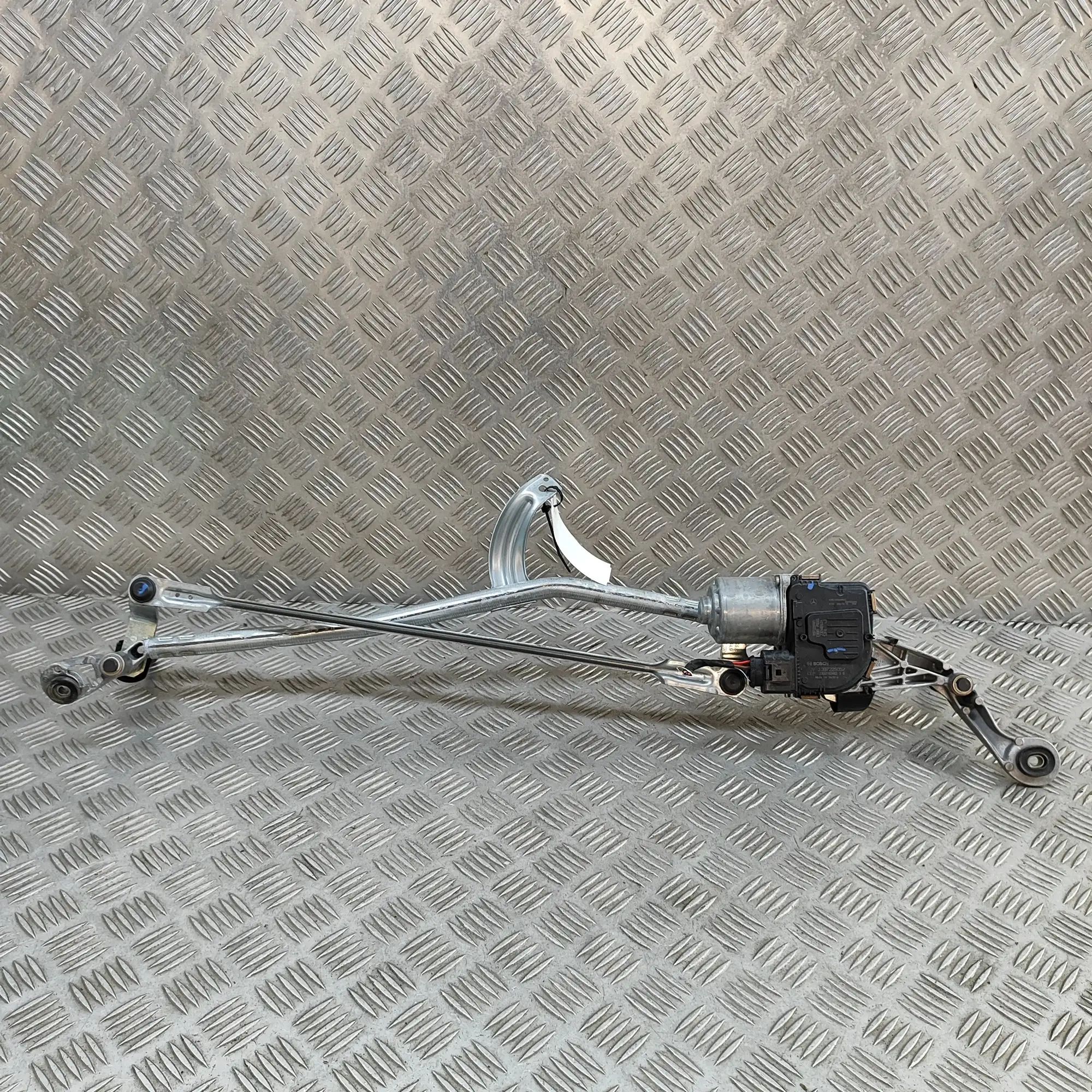 Mercedes-Benz GLC (X253) Front Windshield Wiper Mechanism Front Windshield Wiper Mechanism — MERCEDES BEN...