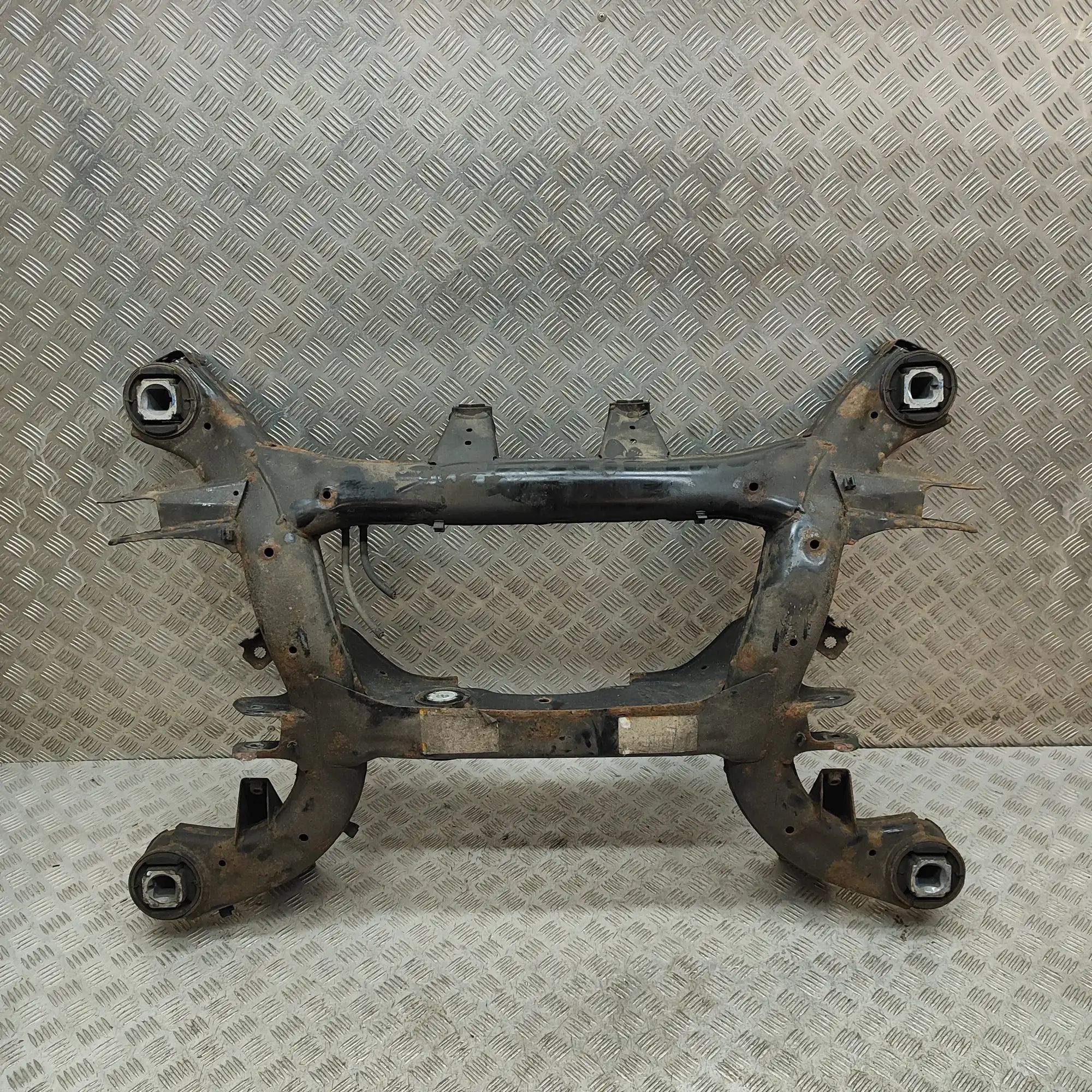 BMW X5 (F15) Rear subframe Rear subframe — BMW X5 (F15, F85) (2012-2018) —...