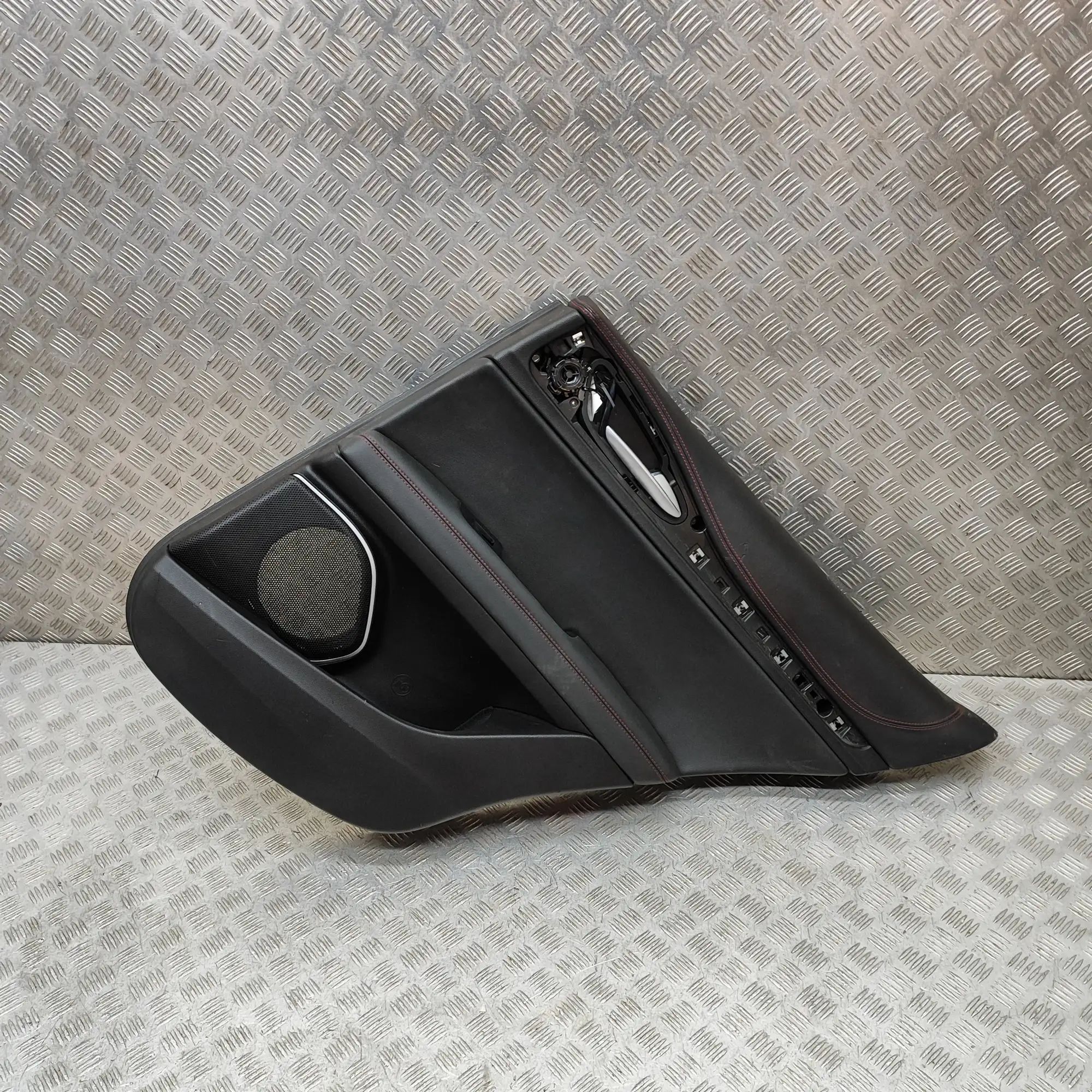 Alfa-Romeo Stelvio Rear Right Door Panel Rear Right Door Panel — ALFA ROMEO STELVIO (949...