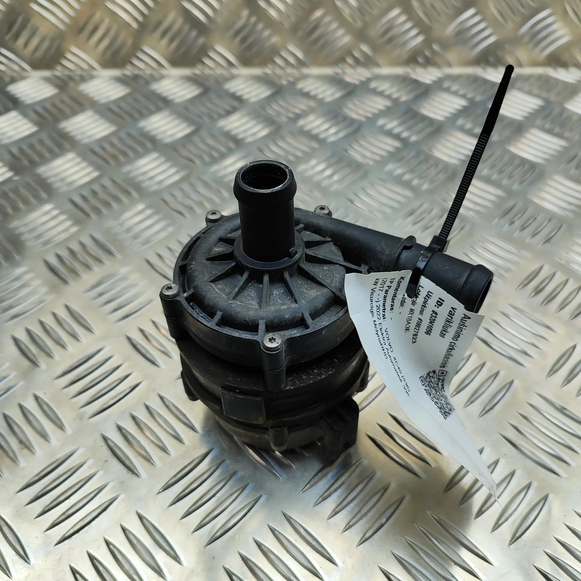 Volvo XC40 / EX40 Auxiliary Water Pump Auxiliary Water Pump — VOLVO XC40 (536) (2017-....