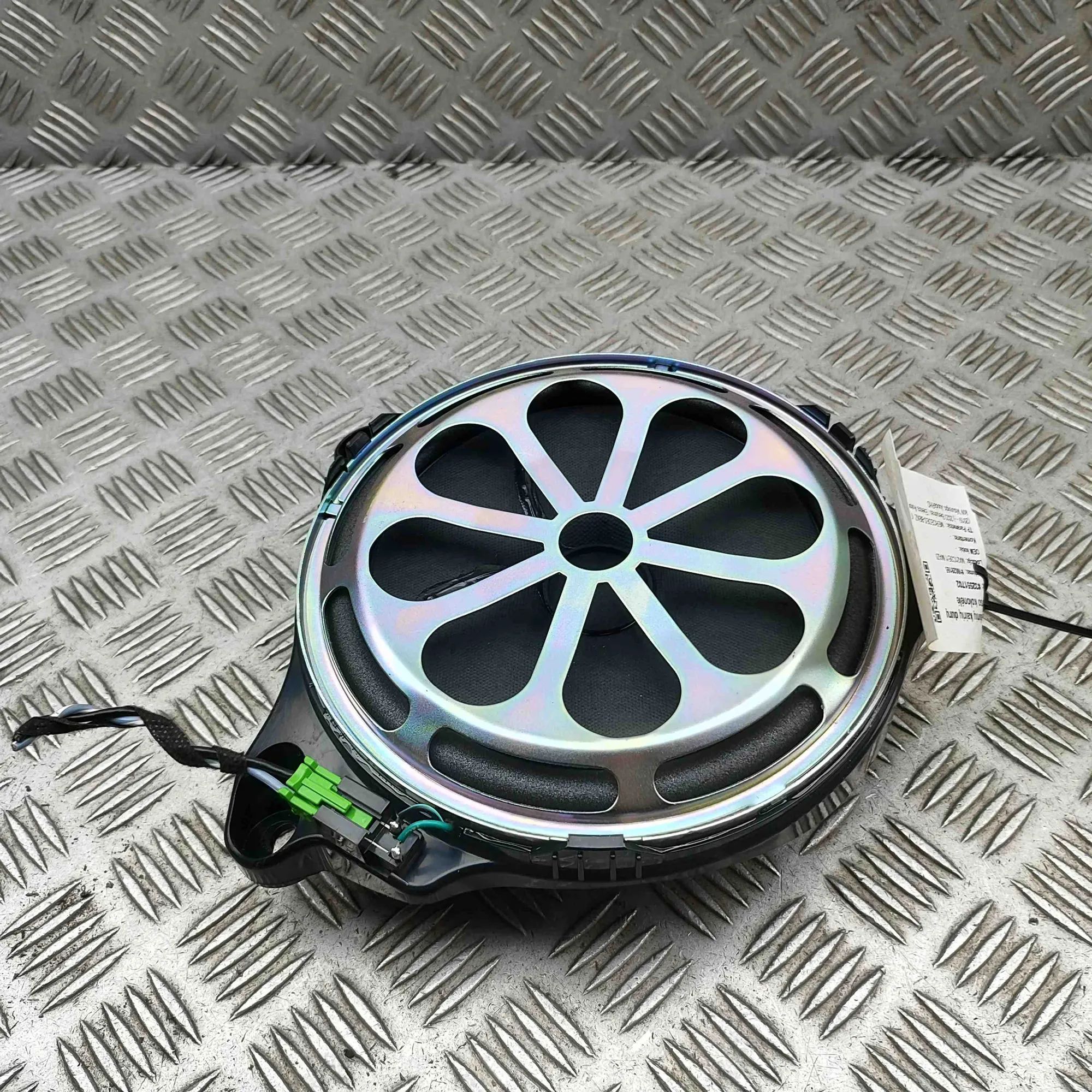 Mercedes-Benz GLE (W167) Front Left Door Speaker Front Left Door Speaker — MERCEDES BENZ GLE (W1...