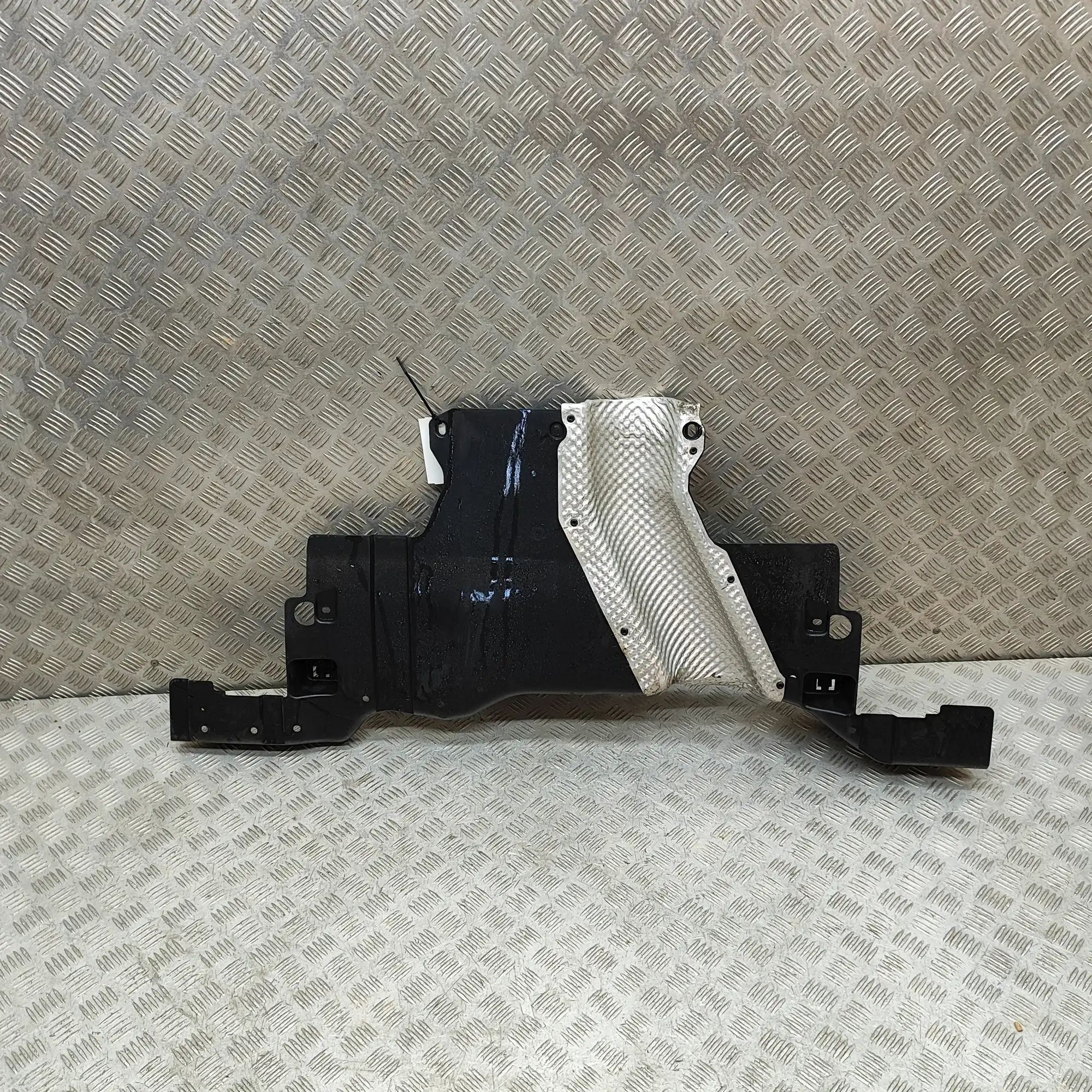 Mercedes-Benz GLB / EQB (X247) Rear Middle Underbody Cover Rear Middle Underbody Cover — MERCEDES BENZ GLB...