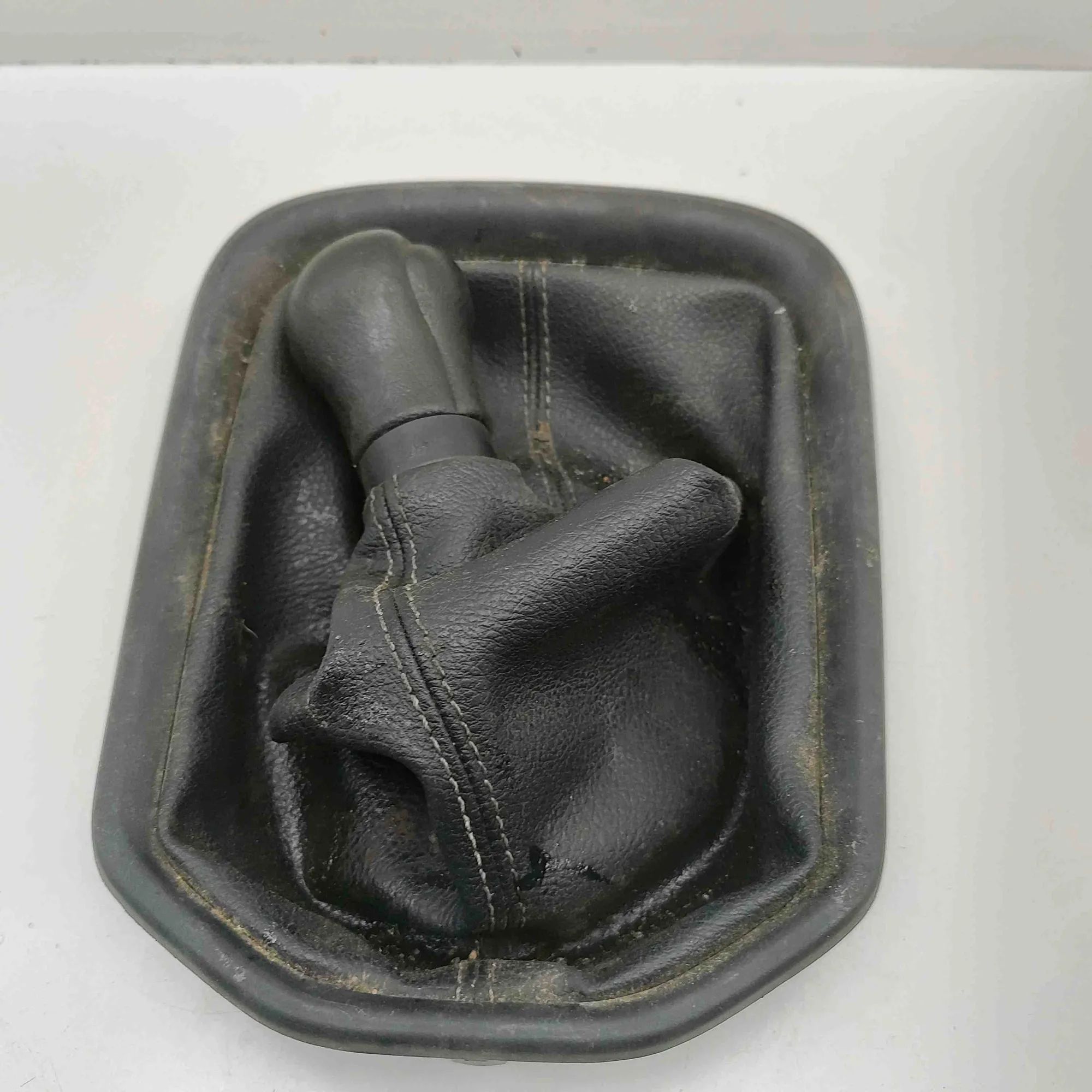 Toyota Hilux Gear lever knob Gear lever knob — TOYOTA HILUX (VIII Pick-up _N...