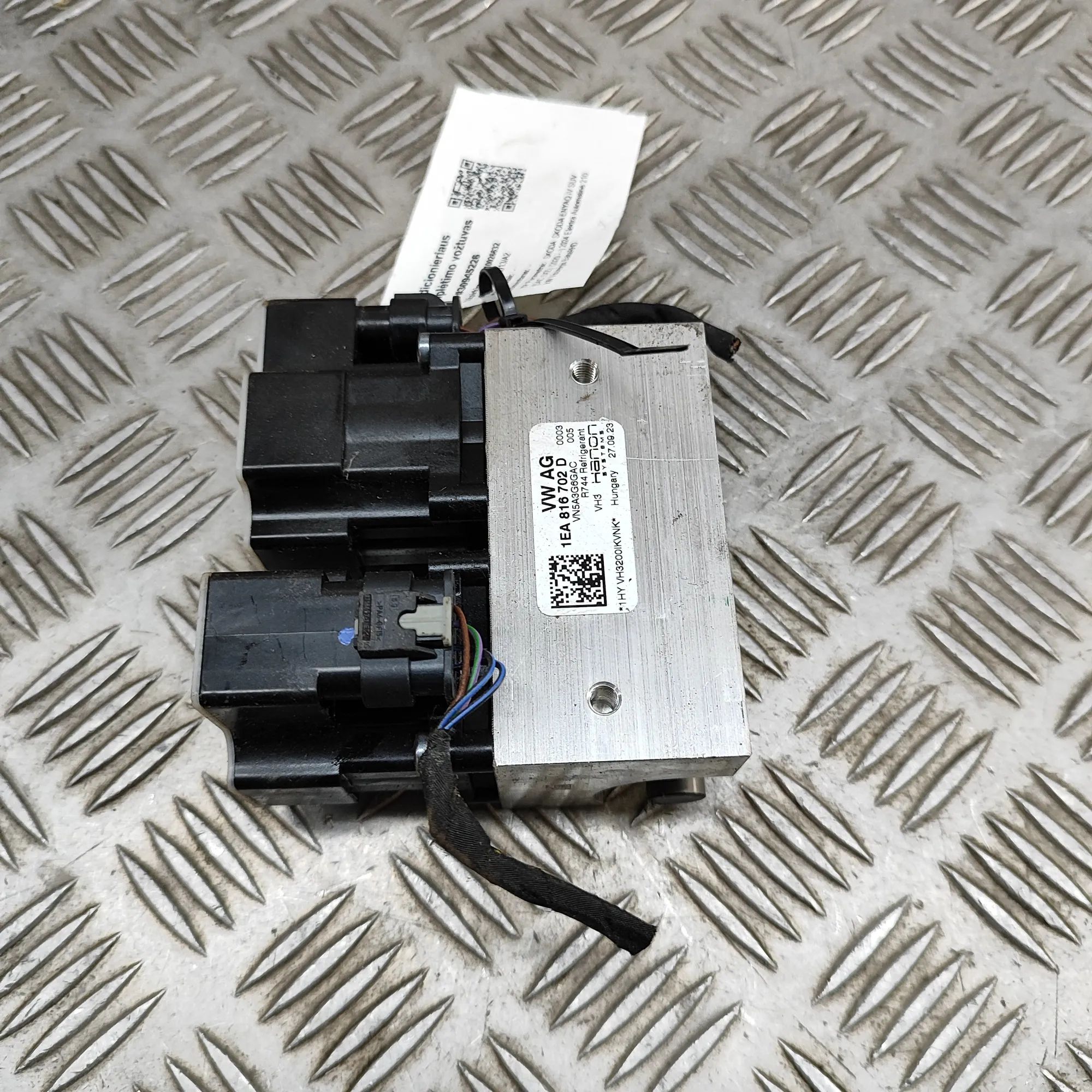 Skoda Enyaq Air-conditioning expansion valve Air-conditioning expansion valve — SKODA ENYAQ ...