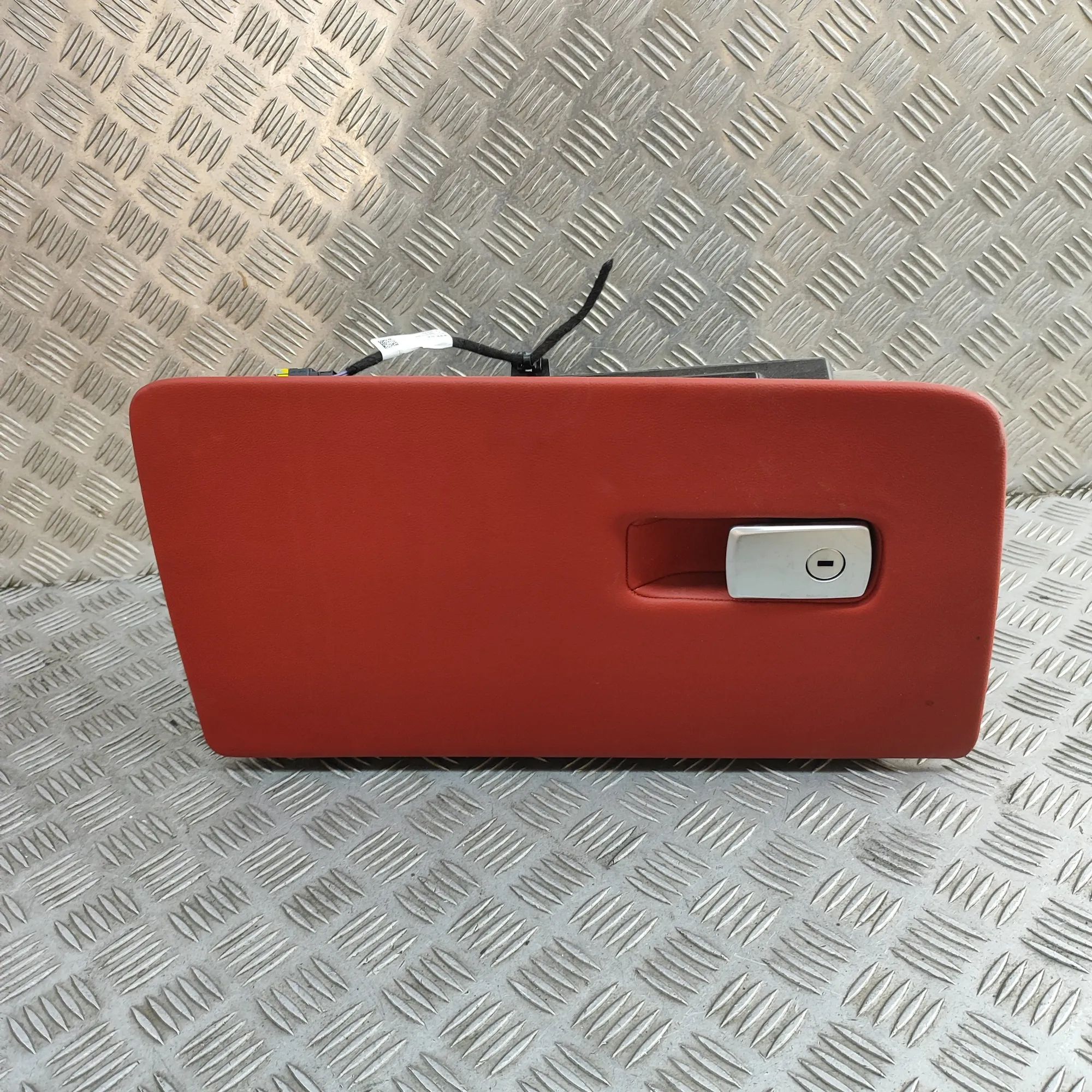 BMW X5 (G05) Glove Compartment Glove compartment — BMW X5 (G05) (2018-...) — 6...