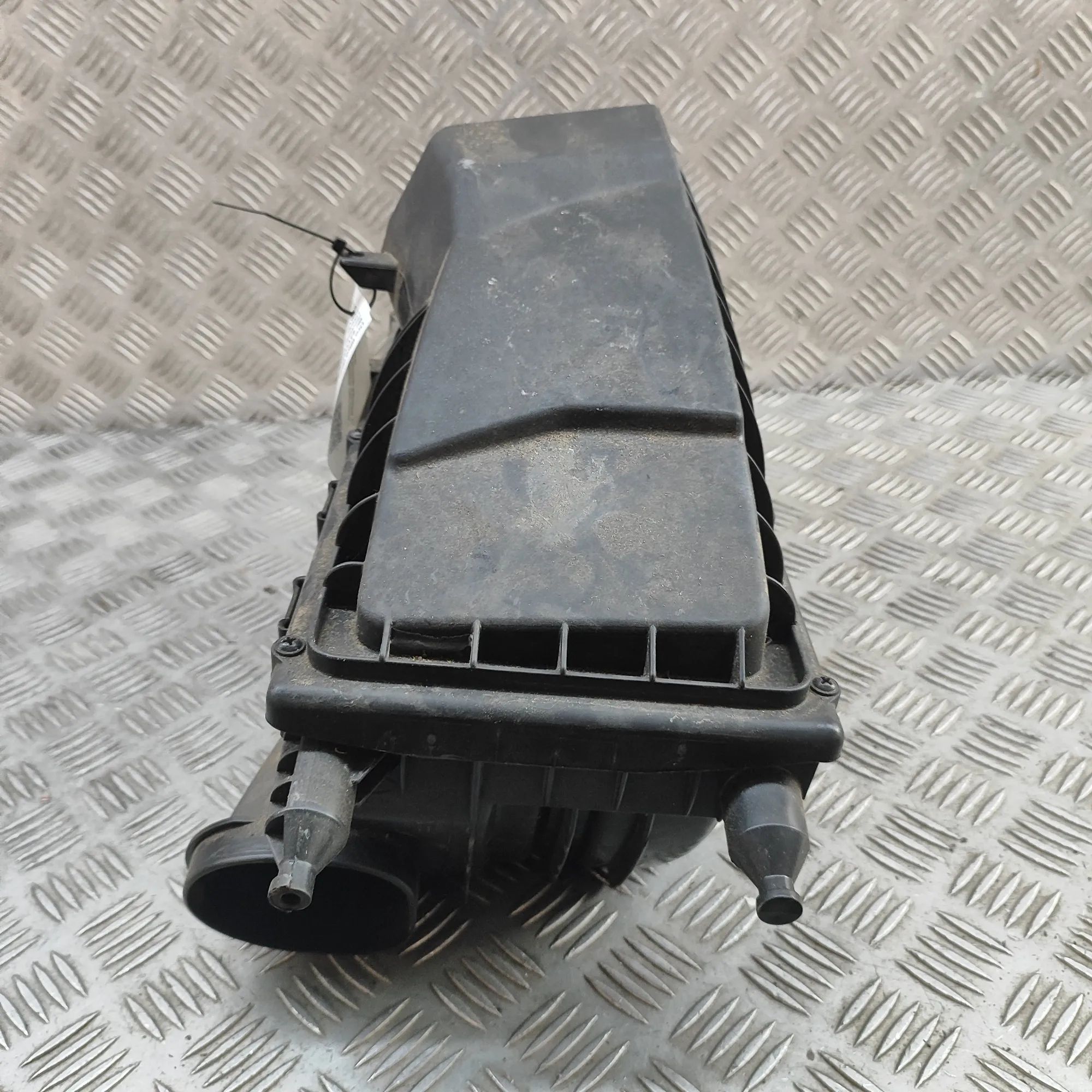 Land Rover Discovery Воздухоочиститель  Air Filter Box — LAND ROVER DISCOVERY (V L462) ...