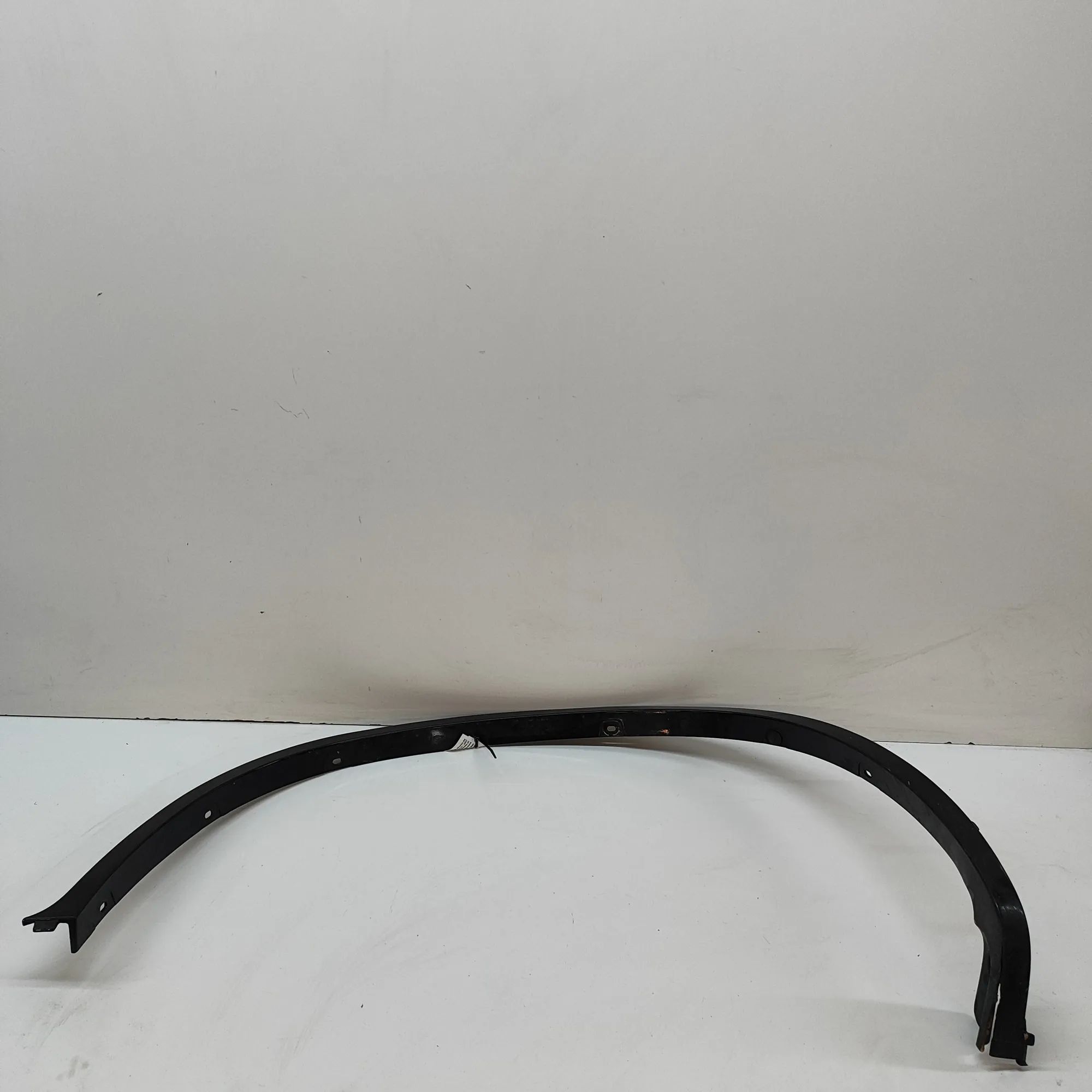 BMW X6 (E71 / E72) Wheel arch trim — rear left Wheel arch trim — rear left — BMW X6 (E71, E72)...
