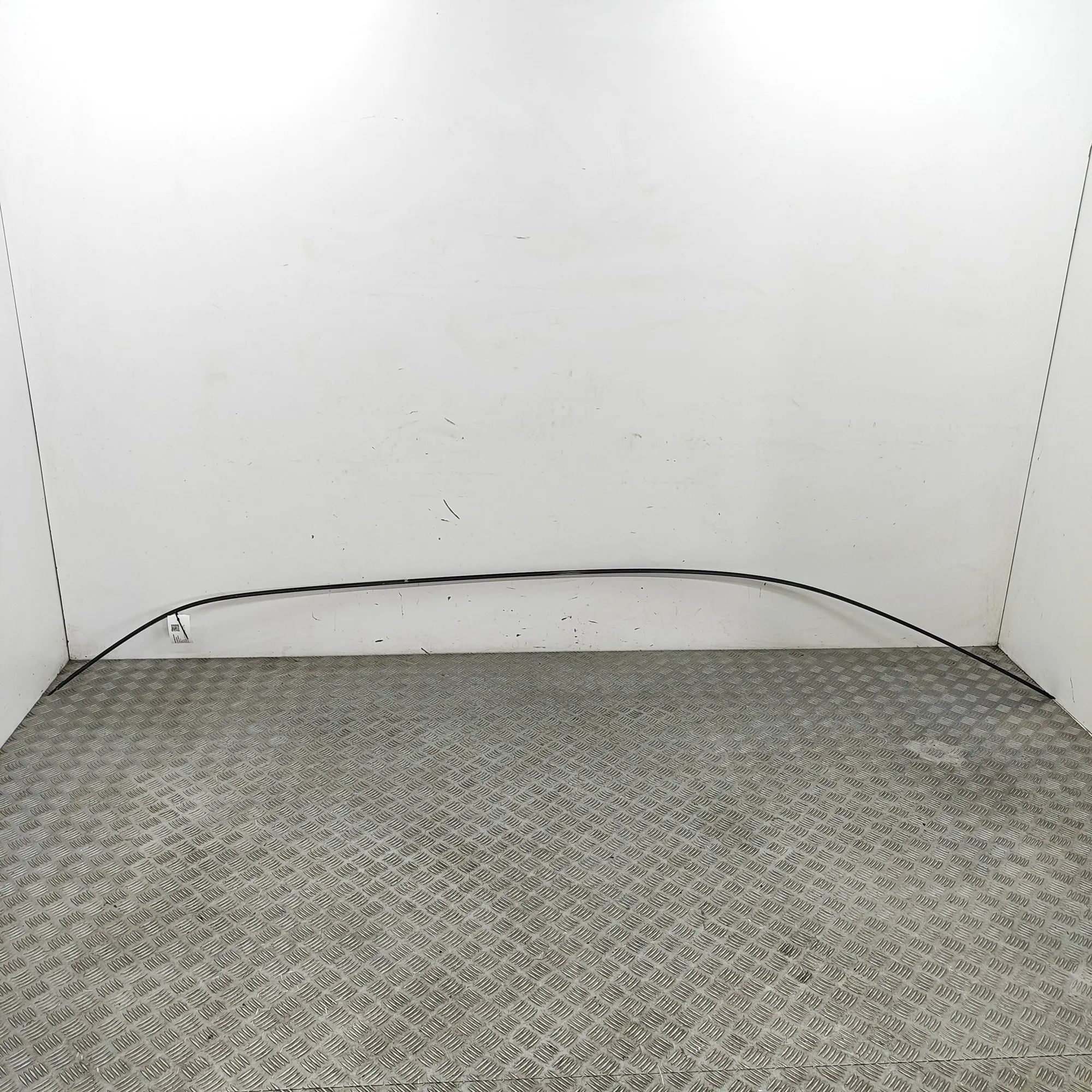 Audi A6 (C7) Left Side Roof Strip Trim Left Side Roof Strip Trim — AUDI A6 (Avant 4G5,...