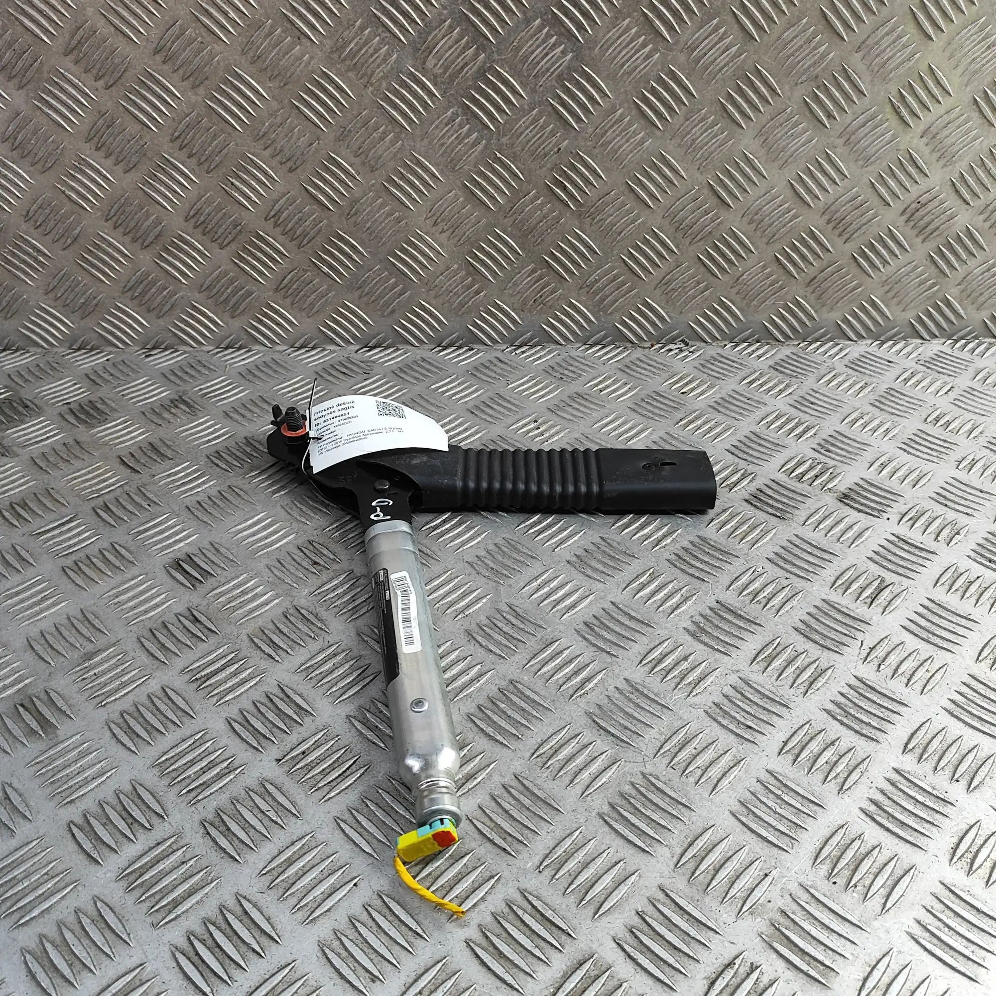 Hyundai Santa Fe Seat belt buckle — front right Seat belt buckle — front right — HYUNDAI SANTA ...