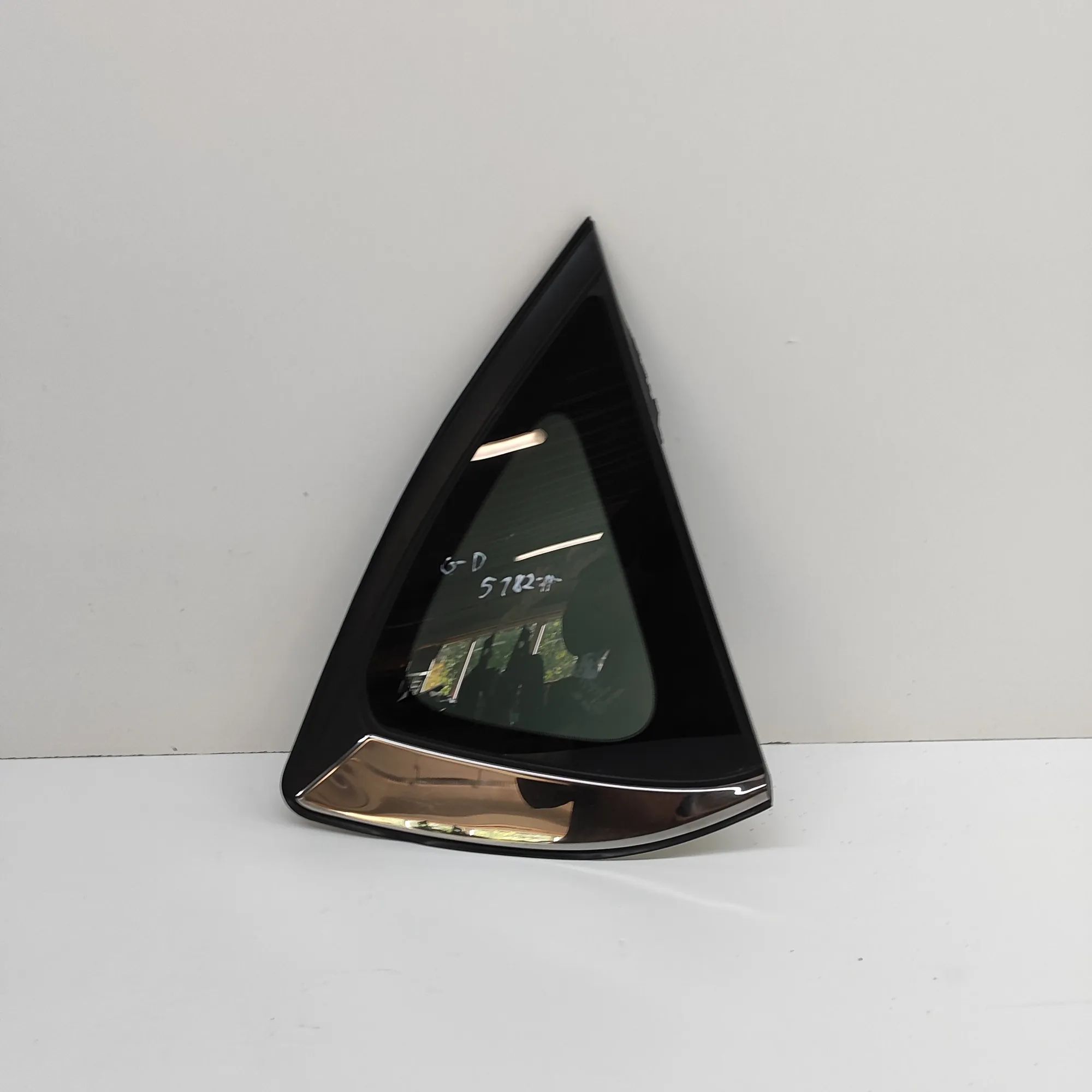 Mazda CX-5 (KF) Rear Right Quarter Window Rear Right Quarter Window — MAZDA CX-5 (KF) (20...