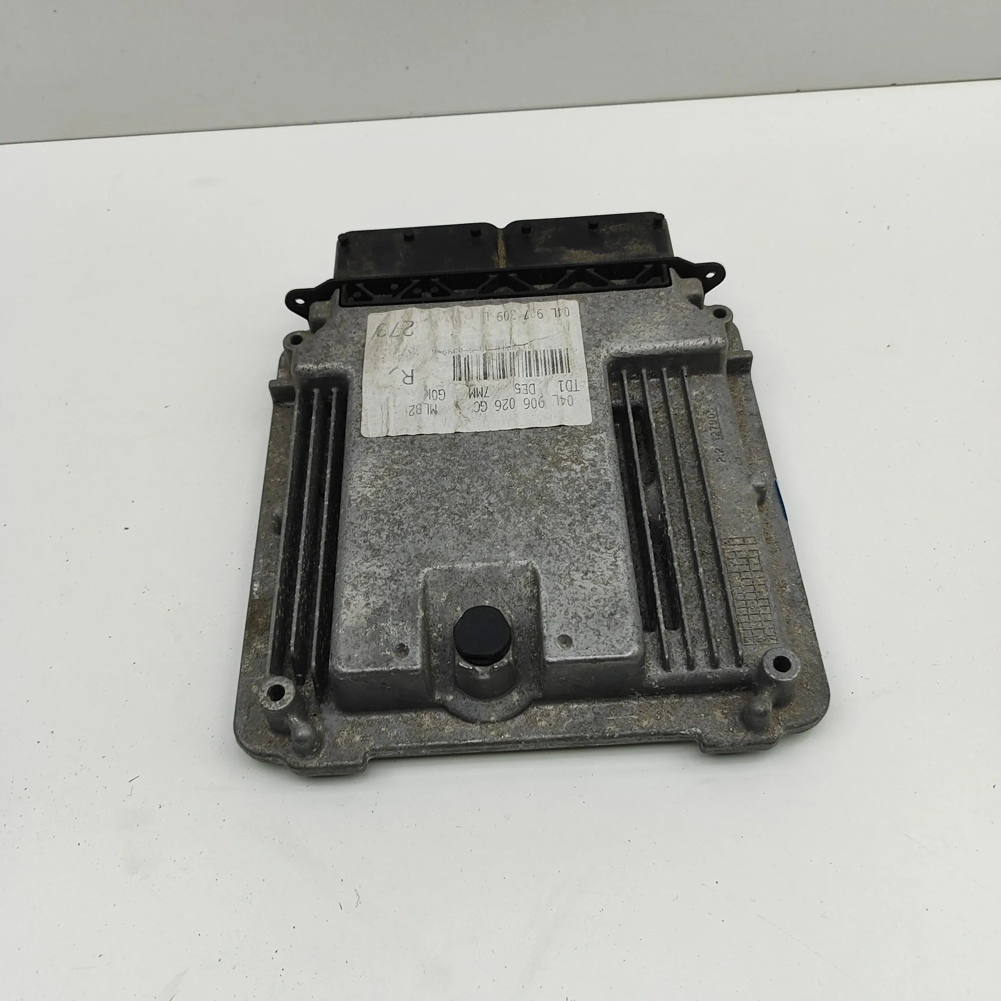 Audi A4 (B9) Engine Control Unit Engine Control Unit — AUDI A4 (Avant 8W5, B9) (...