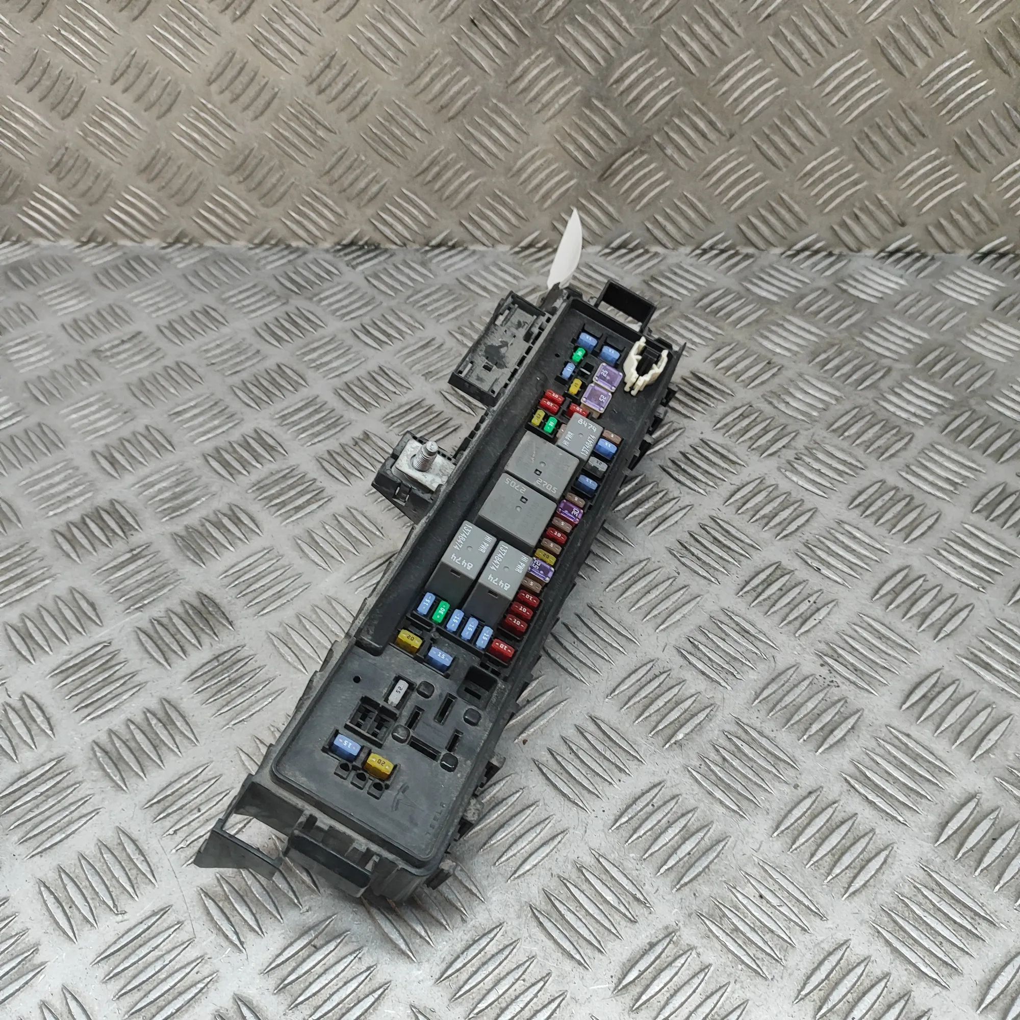 Tesla Model X Fuse Box Module Fuse Box Module — TESLA MODEL X (2013-...) — 10...