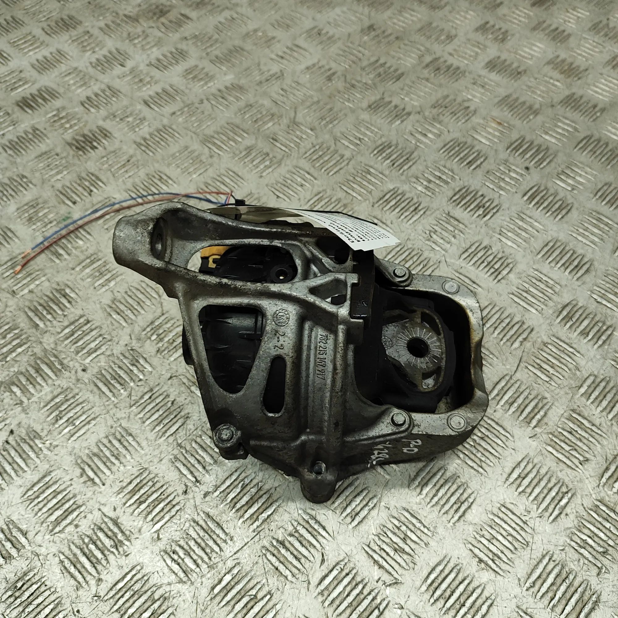 Audi A5 (B9) Right Side Engine Mount Right Side Engine Mount — AUDI A5 (F53) (2016-....