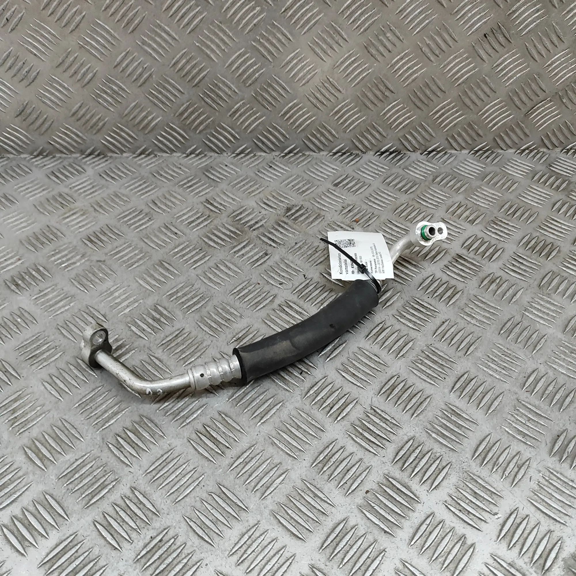 Kia Soul A/C Air Con Hose Pipe A/C Air Con Hose Pipe — KIA SOUL (II PS) (2014-...