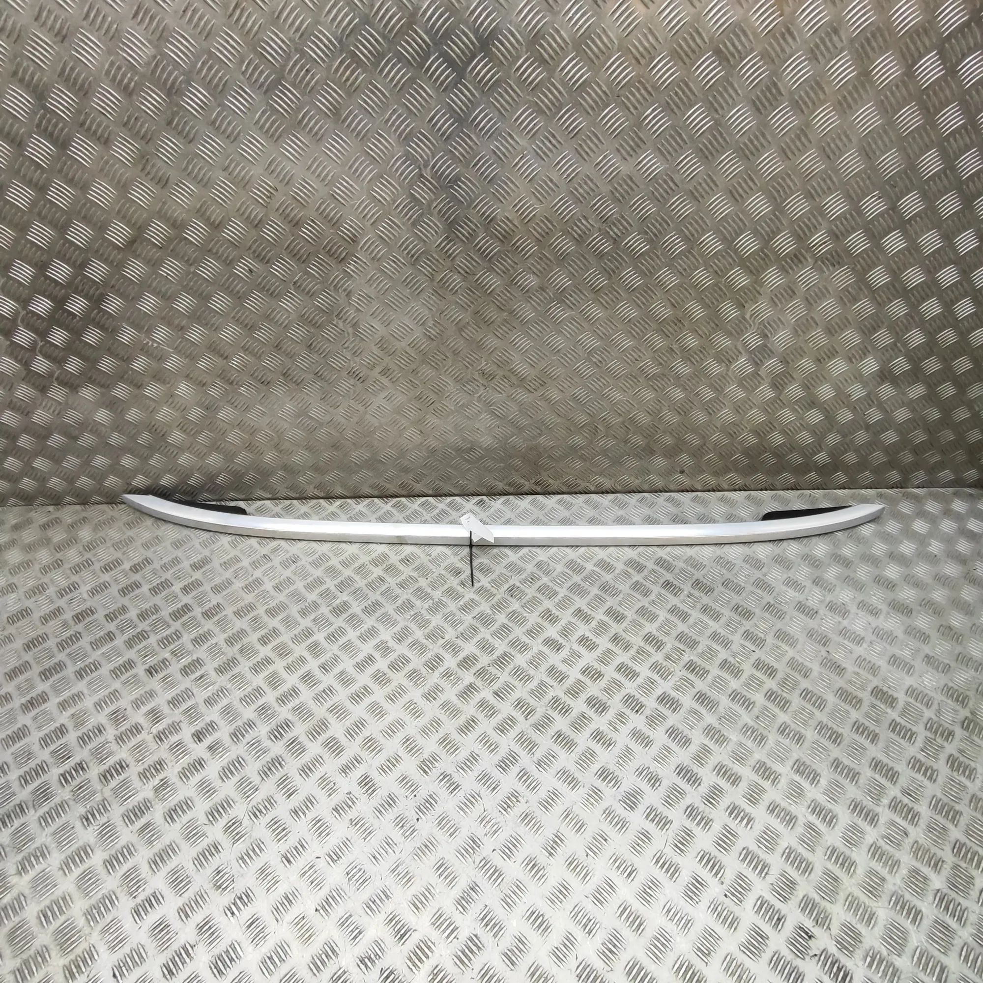 Skoda Octavia Right Side Roof Rail Right Side Roof Rail — SKODA OCTAVIA (III Combi...
