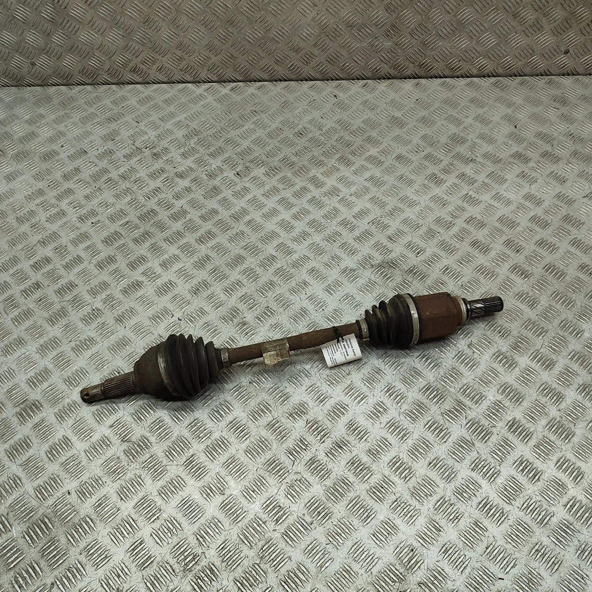 Nissan Juke Front Left Driveshaft Front Left Driveshaft — NISSAN JUKE (F15) (2010...