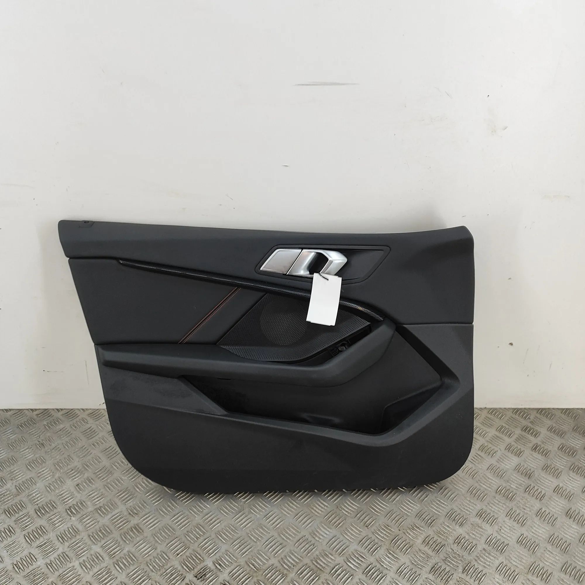 BMW 2 (F44) Front Left Door Panel Front Left Door Panel — BMW 2 SERIES (Gran Coup...