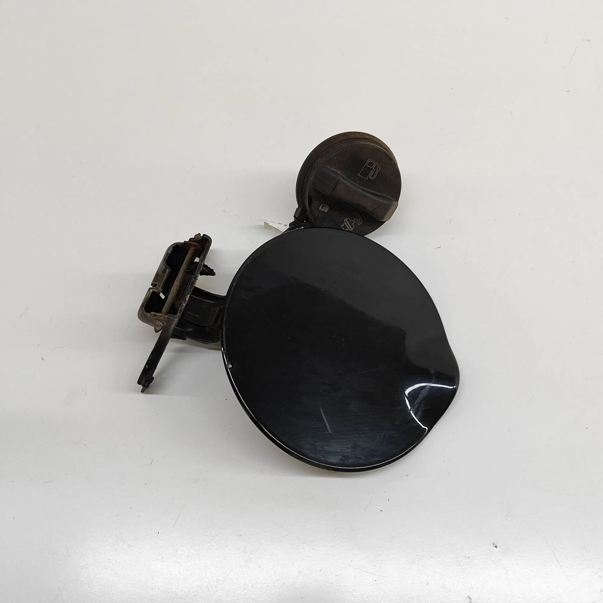 Chevrolet TrailBlazer Fuel Tank Flap Cap Fuel Tank Flap Cap — CHEVROLET TRAILBLAZER (KC_...