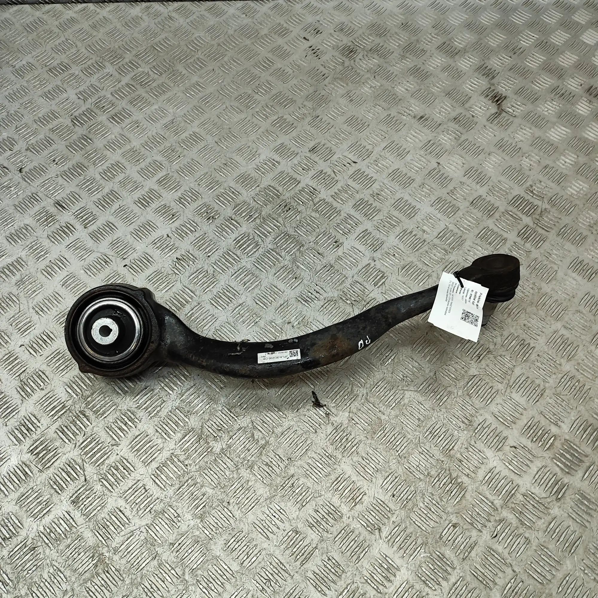 Land Rover Range Rover Sport (L494) Front Right Lower Control Arm Front Right Lower Control Arm — LAND ROVER RANG...