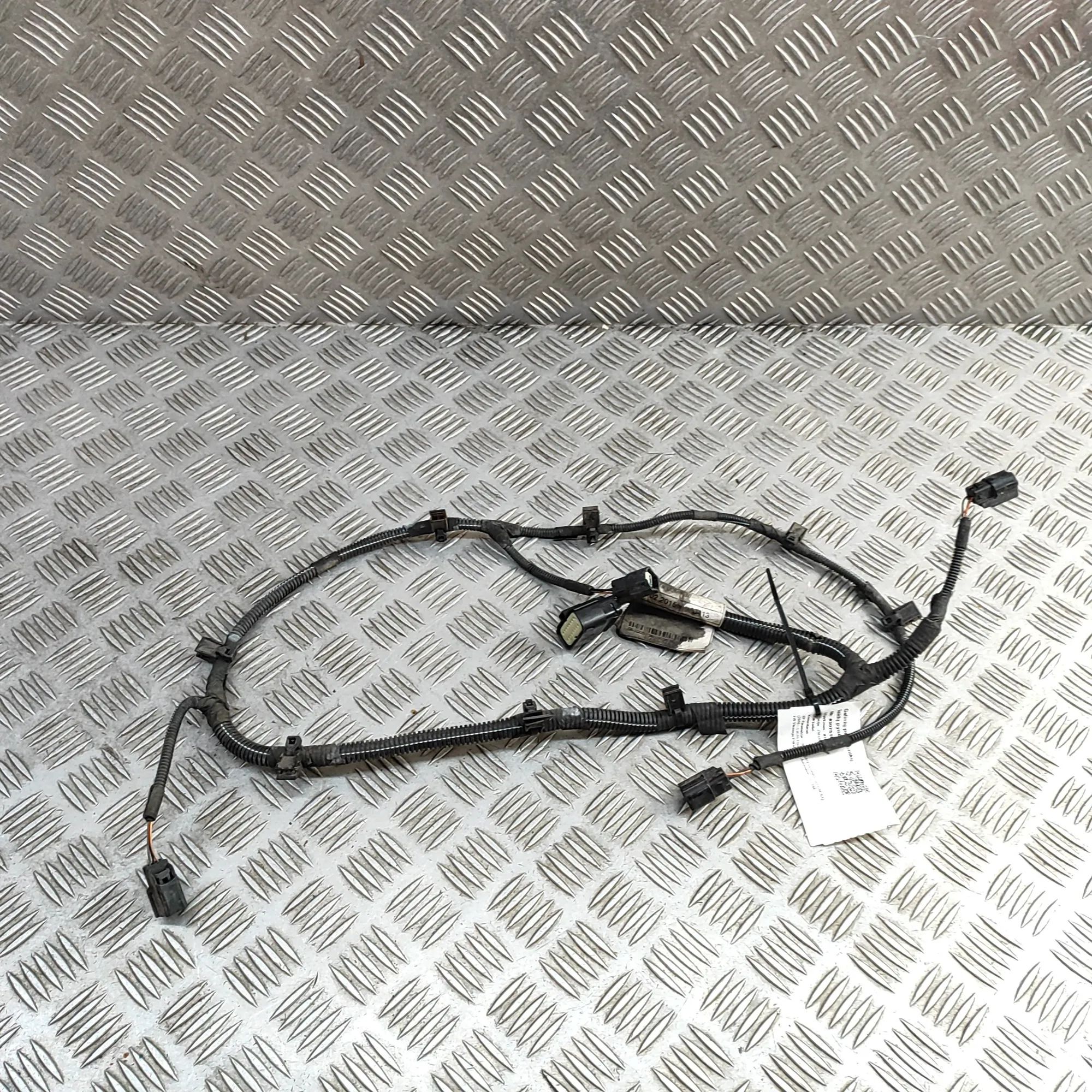 Maserati Levante Rear Parking Sensor Wiring Loom Rear Parking Sensor Wiring Loom — MASERATI LEVA...