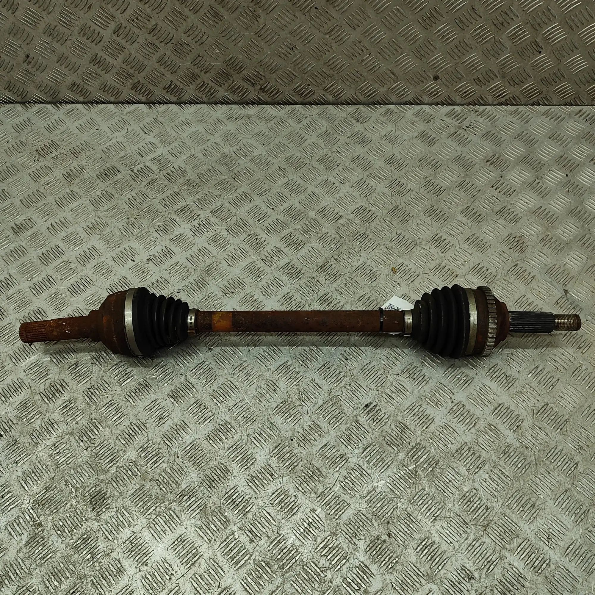 Jaguar XJ Rear Left Driveshaft Rear Left Driveshaft — JAGUAR XJ (X350) (2003-2...