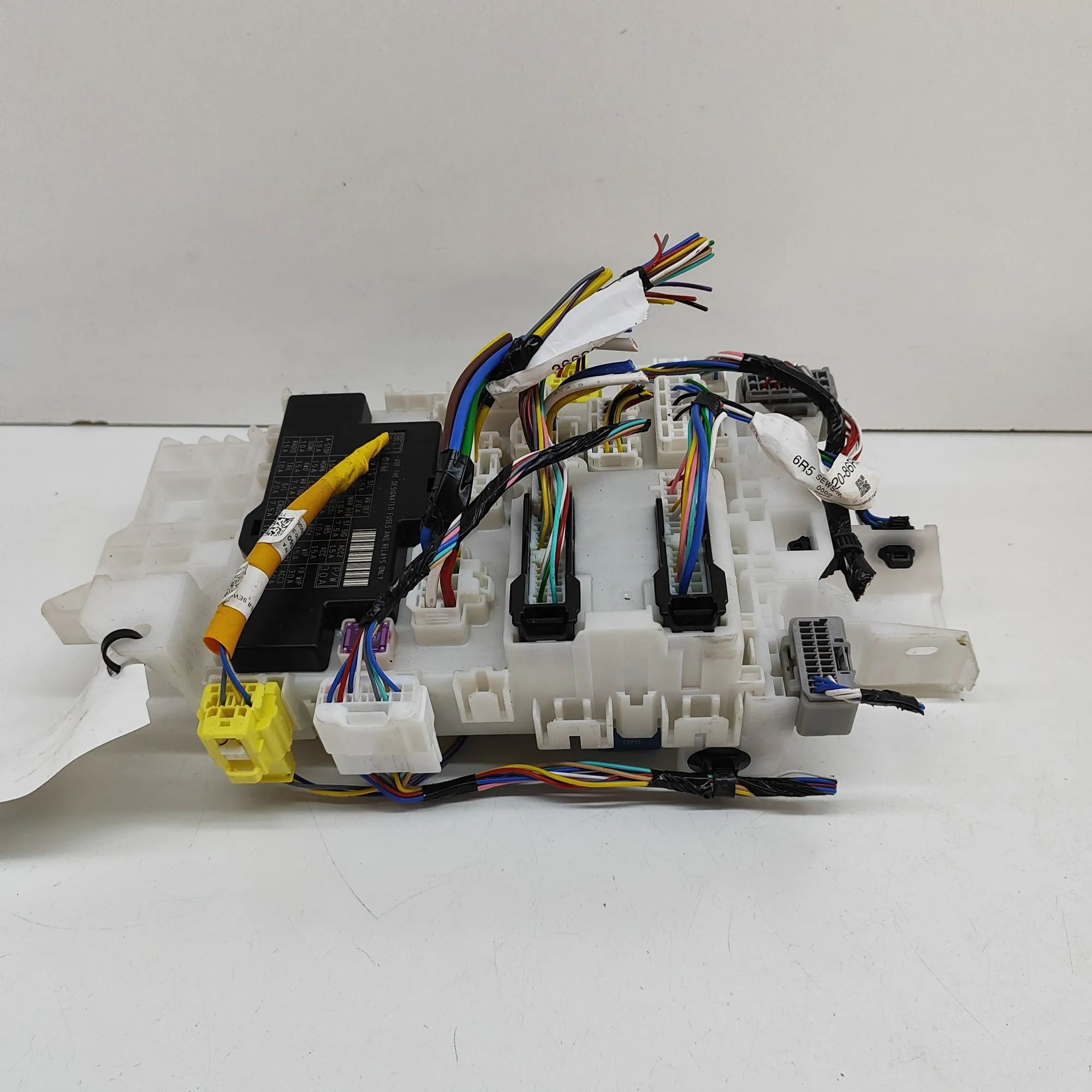 Suzuki Vitara Fuse Box Module Fuse Box Module — SUZUKI VITARA (LY) (2015-...)...
