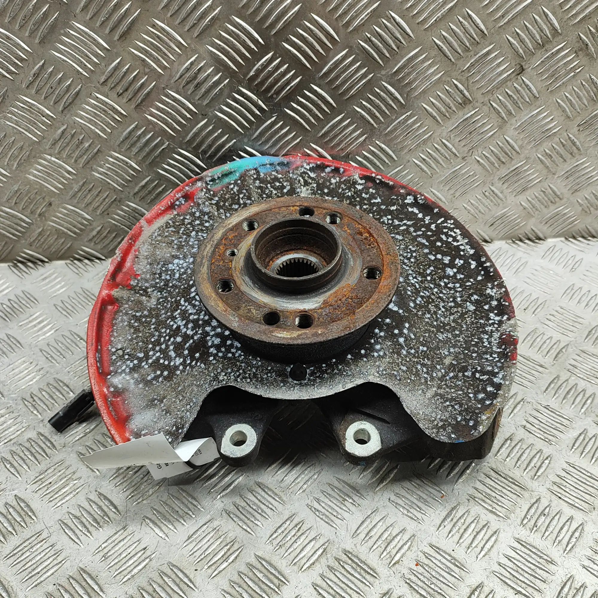 Mercedes-Benz ML / GLE (W166) Rear Left Wheel Hub Spindle Rear Left Wheel Hub Spindle — MERCEDES BENZ GLE...