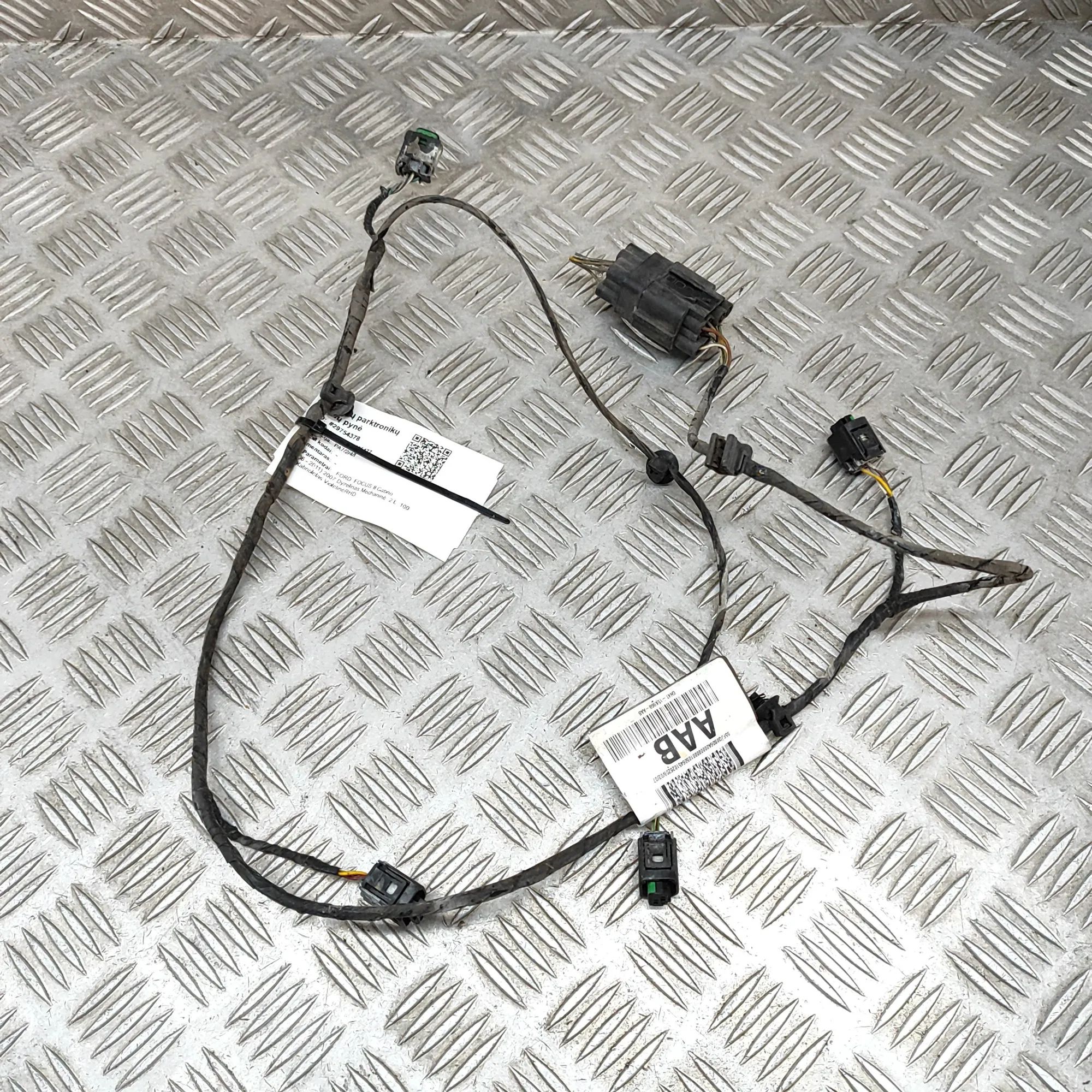 Ford Focus Rear Parking Sensor Wiring Loom Rear Parking Sensor Wiring Loom — FORD FOCUS (I...