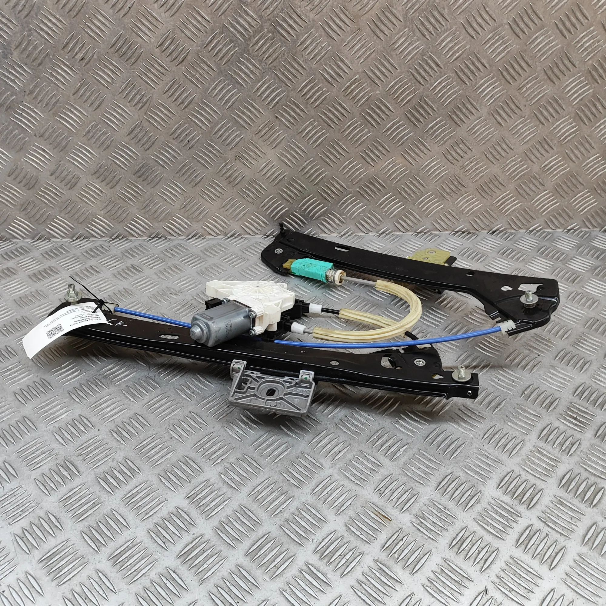 Mercedes-Benz CLA (C118) Rear Left Door Window Regulator Rear Left Door Window Regulator — MERCEDES BENZ...