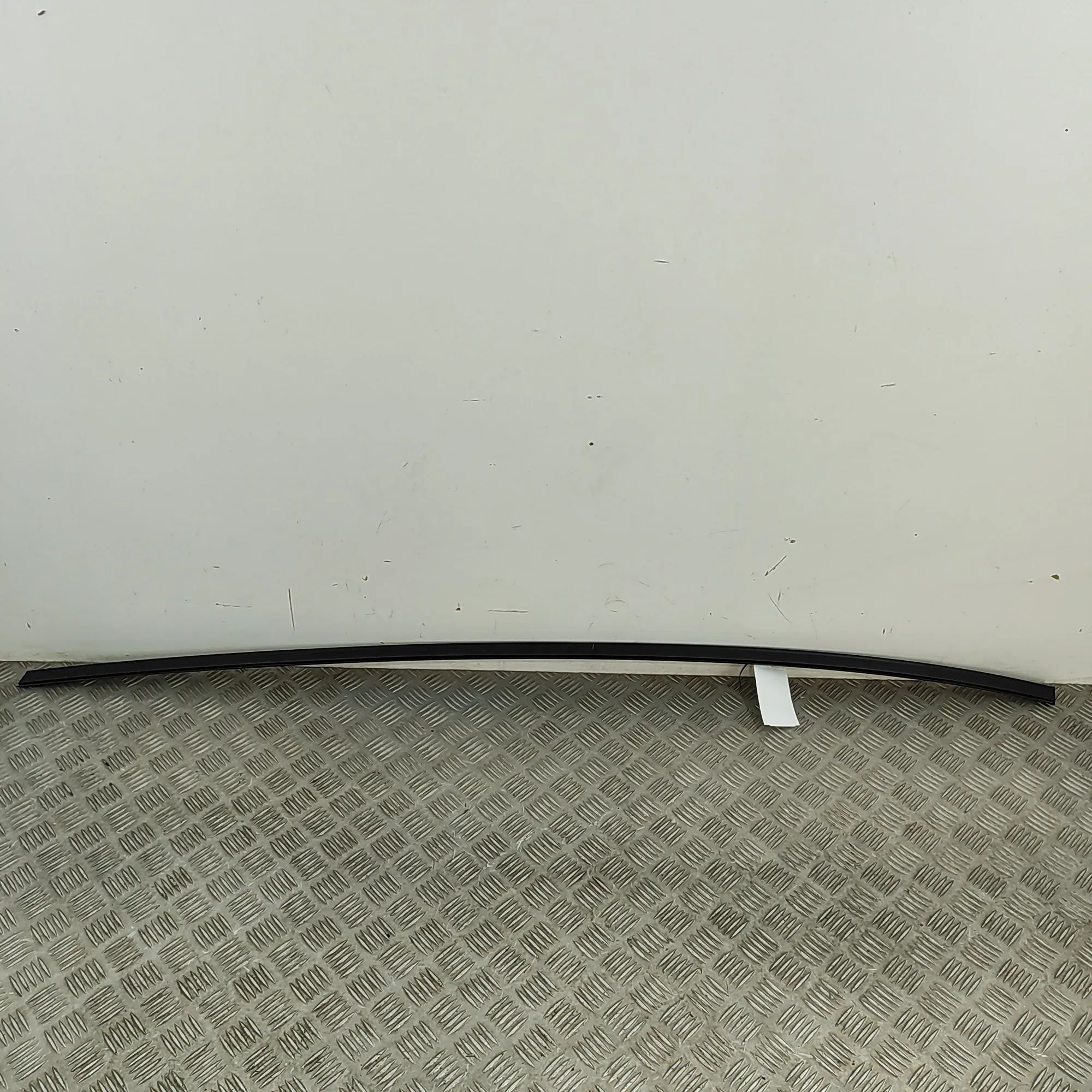 Mazda 3 (BP) Right Side Roof Strip Trim Right Side Roof Strip Trim — MAZDA CX-3 (0 DM) ...
