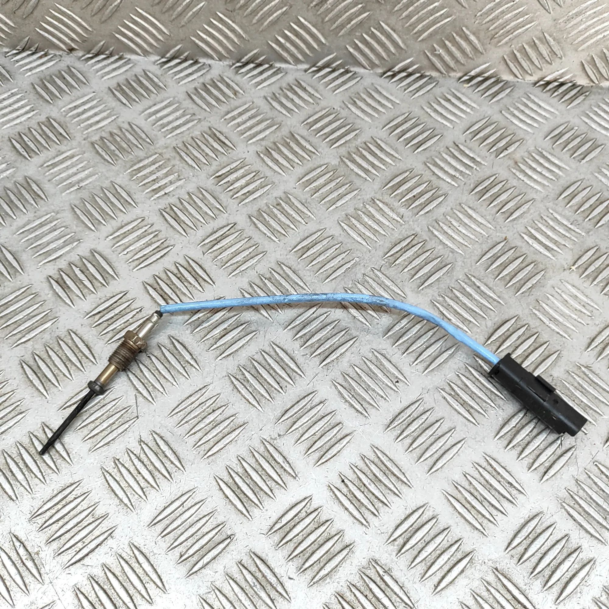 Land Rover Range Rover (L405) temperature sensor Temperature Sensor — LAND ROVER RANGE ROVER (IV...