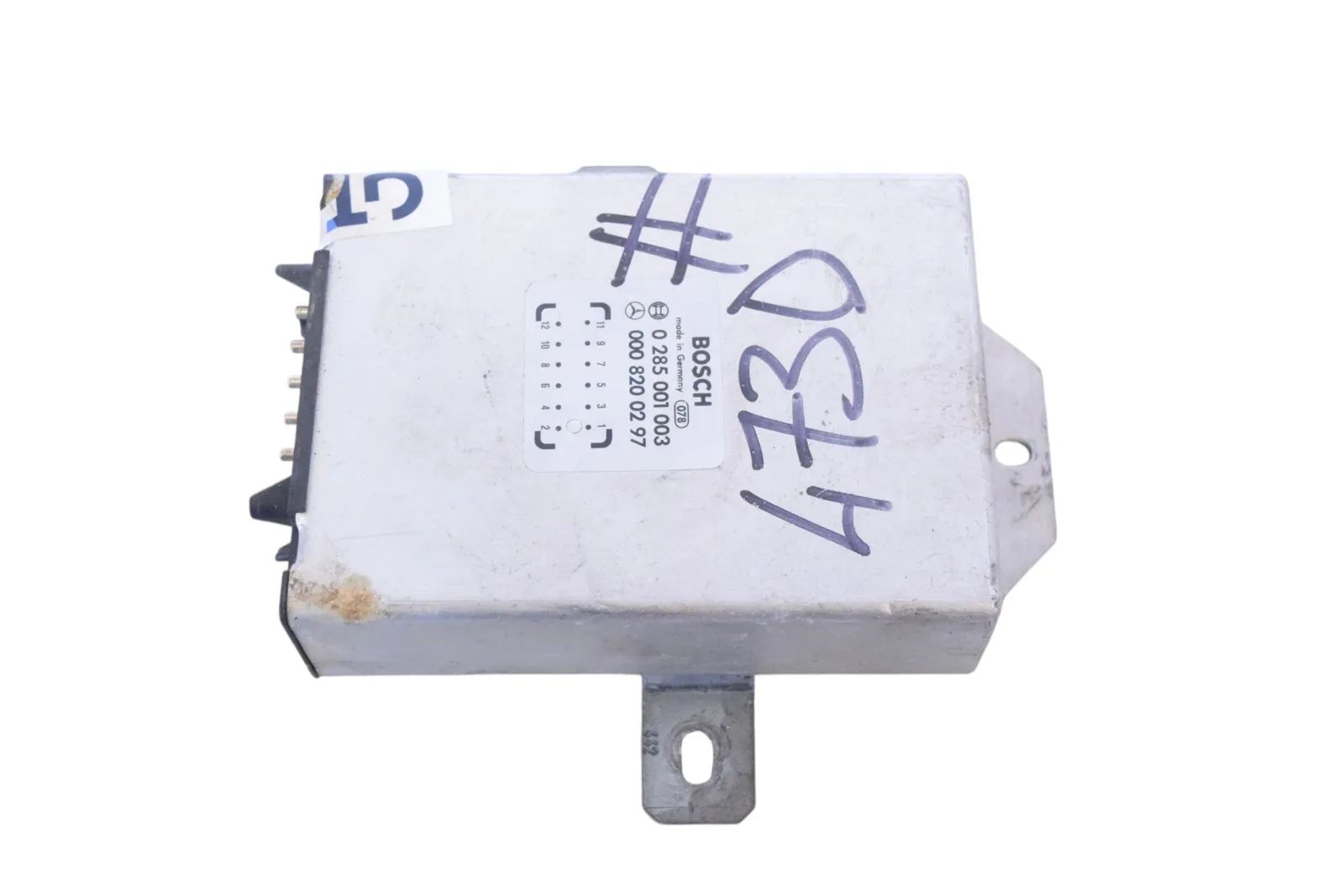 Mercedes-Benz 200 - 300 (W123) Front Left Seat Control Unit Front Left Seat Control Unit — MERCEDES BENZ S-...