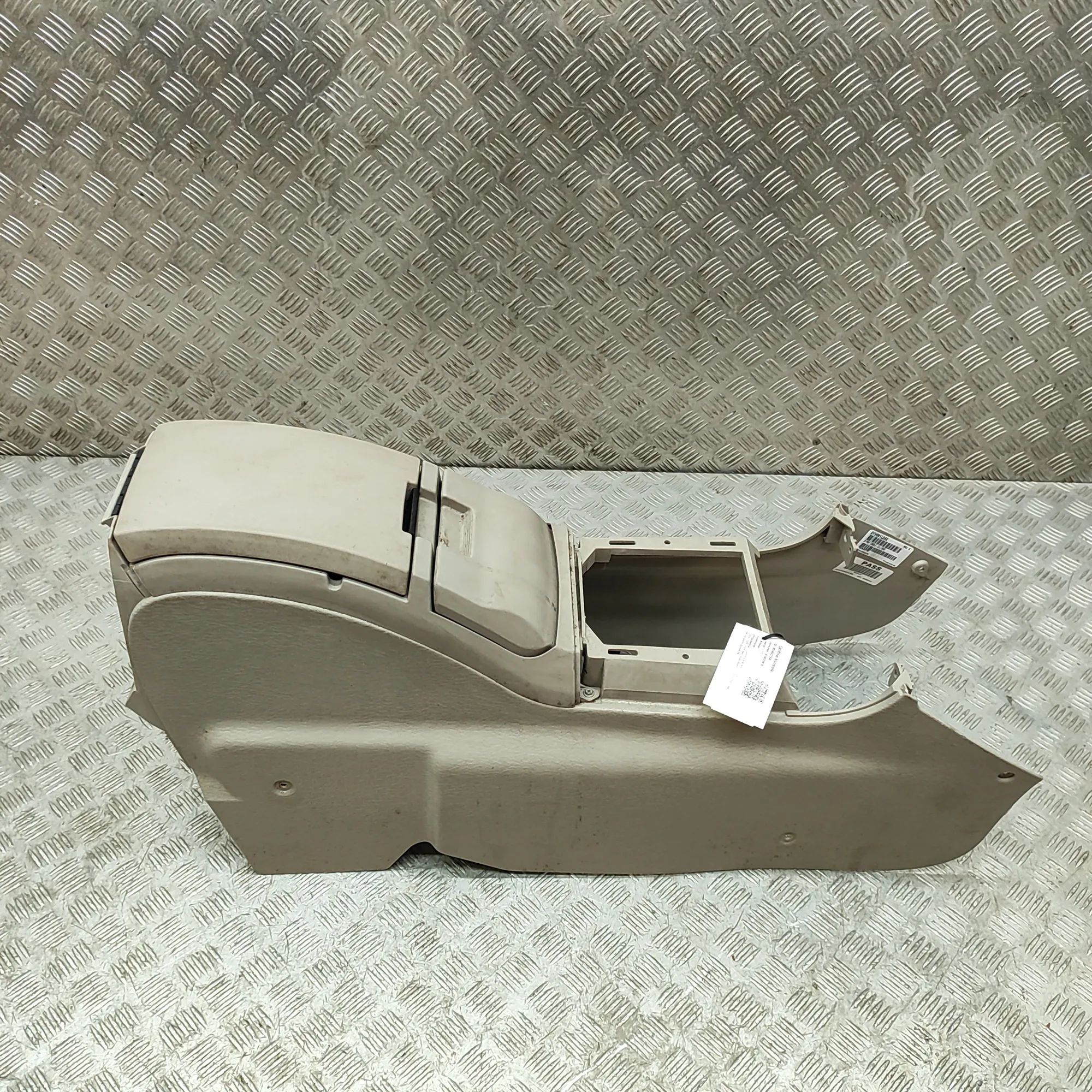 Chrysler Pacifica center console center Console — CHRYSLER PACIFICA (2003-2008) ...