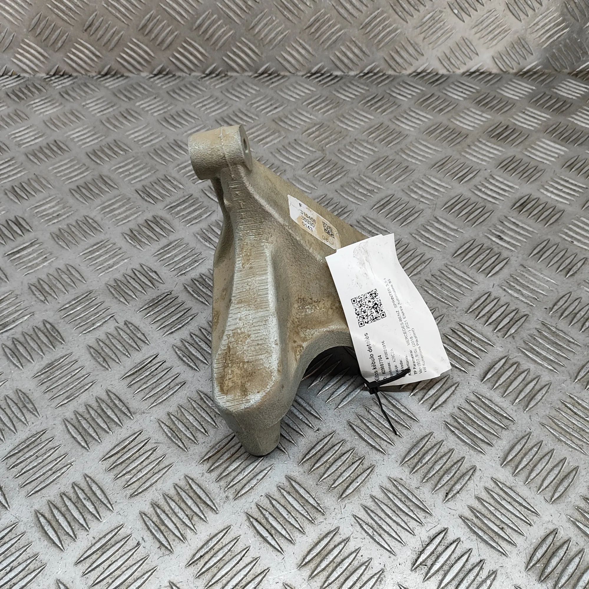 Mercedes-Benz Sprinter (W907 / W910)  Other Body Parts Other Body Parts — MERCEDES BENZ SPRINTER (3, 5...