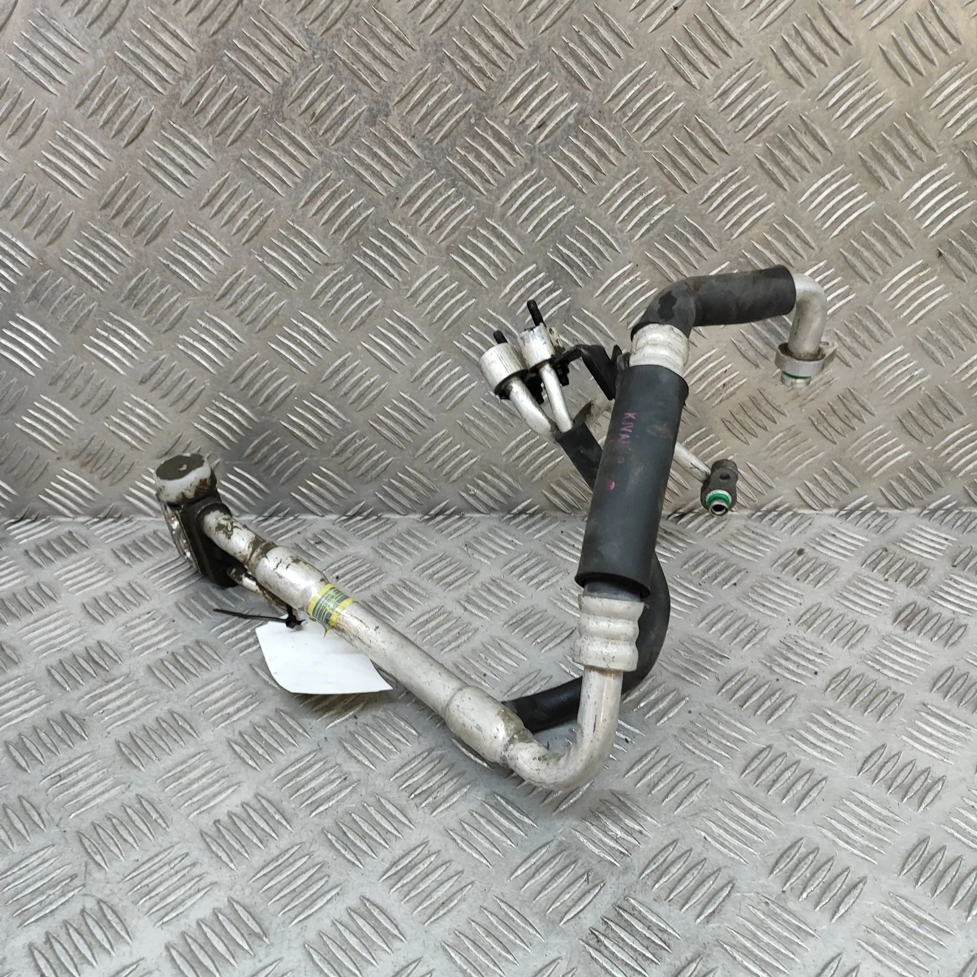 Kia Soul A/C Air Con Hose Pipe A/C Air Con Hose Pipe — KIA SOUL (II PS) (2014-...
