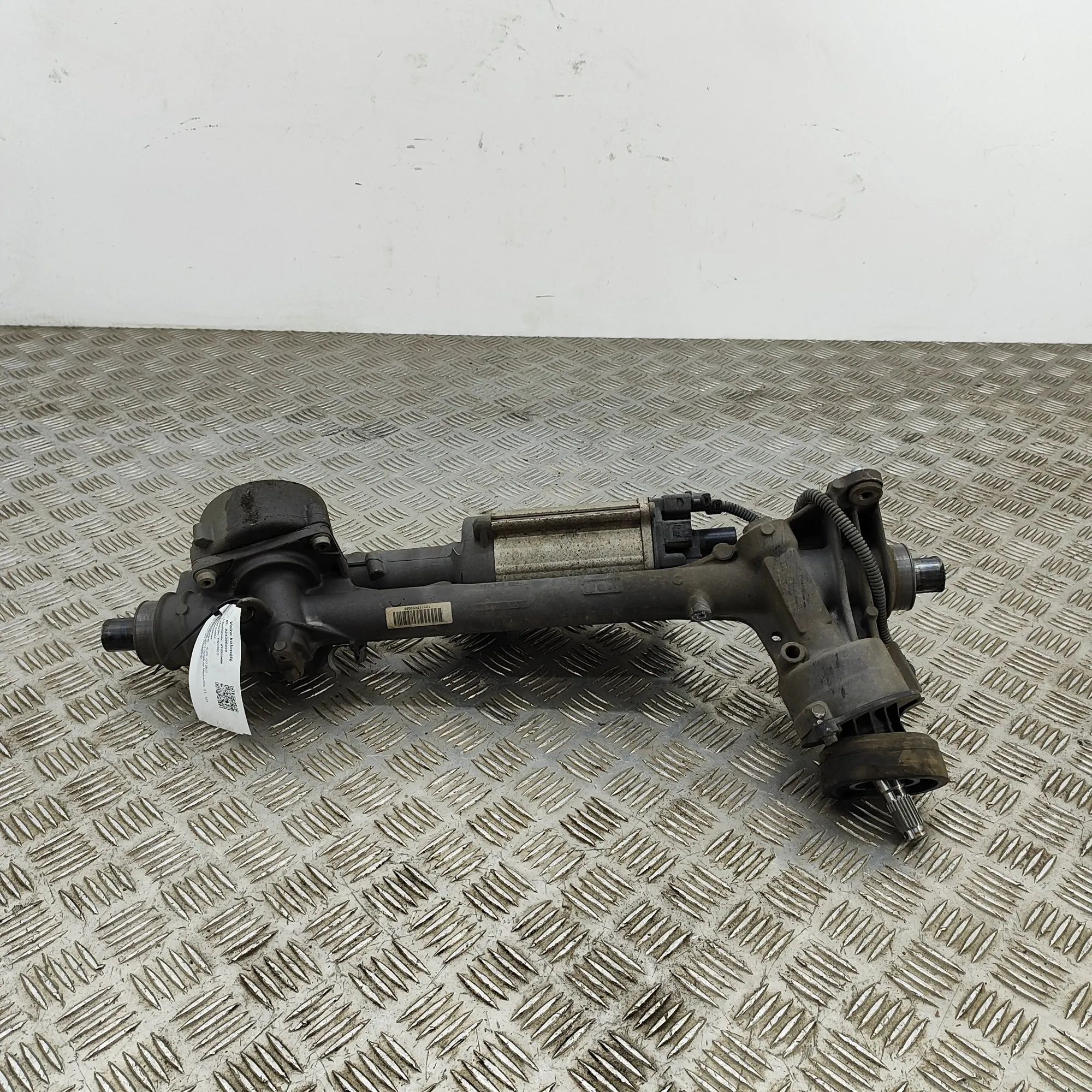 Audi Q3 (8U) рулевая рейка / червяк Steering Rack — AUDI Q3 (8U) (2011-2018) — 1K09...