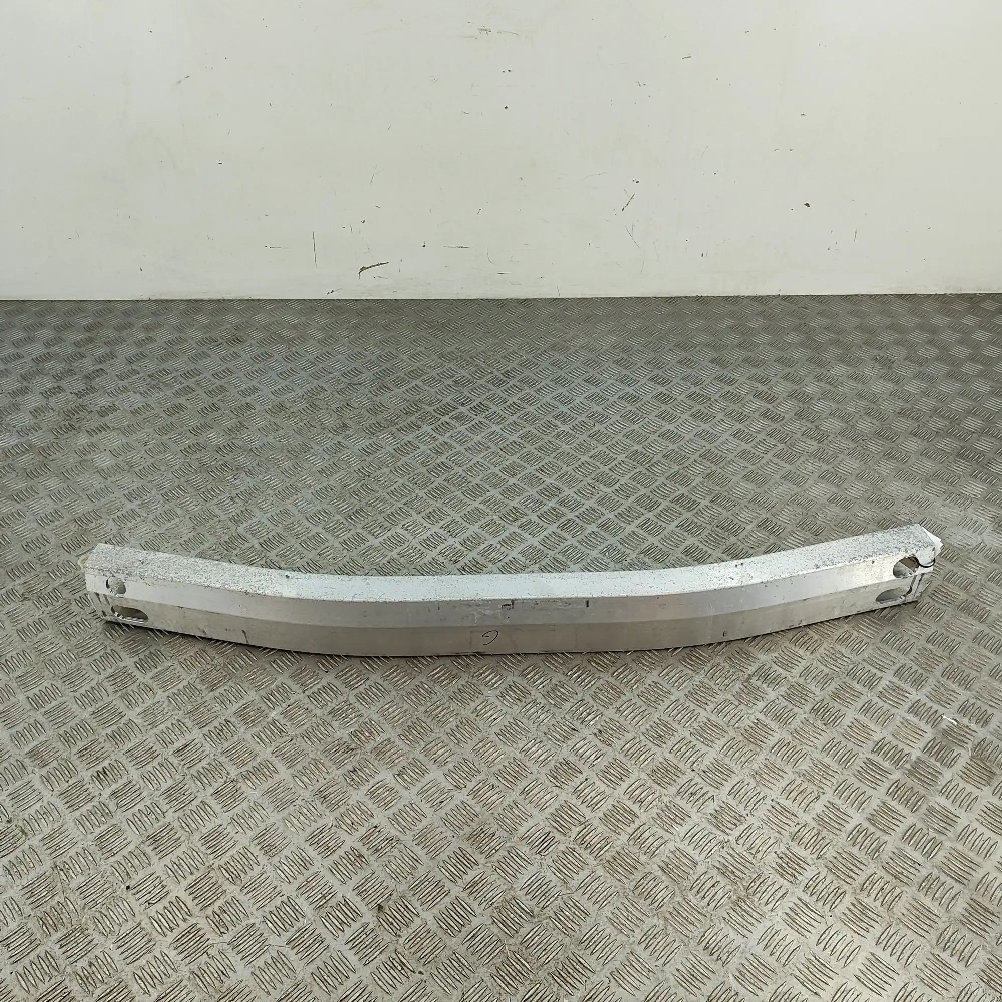 Lexus RX Rear Crash Reinforcement Bar Rear Crash Reinforcement Bar — LEXUS RX (_L1_) ...