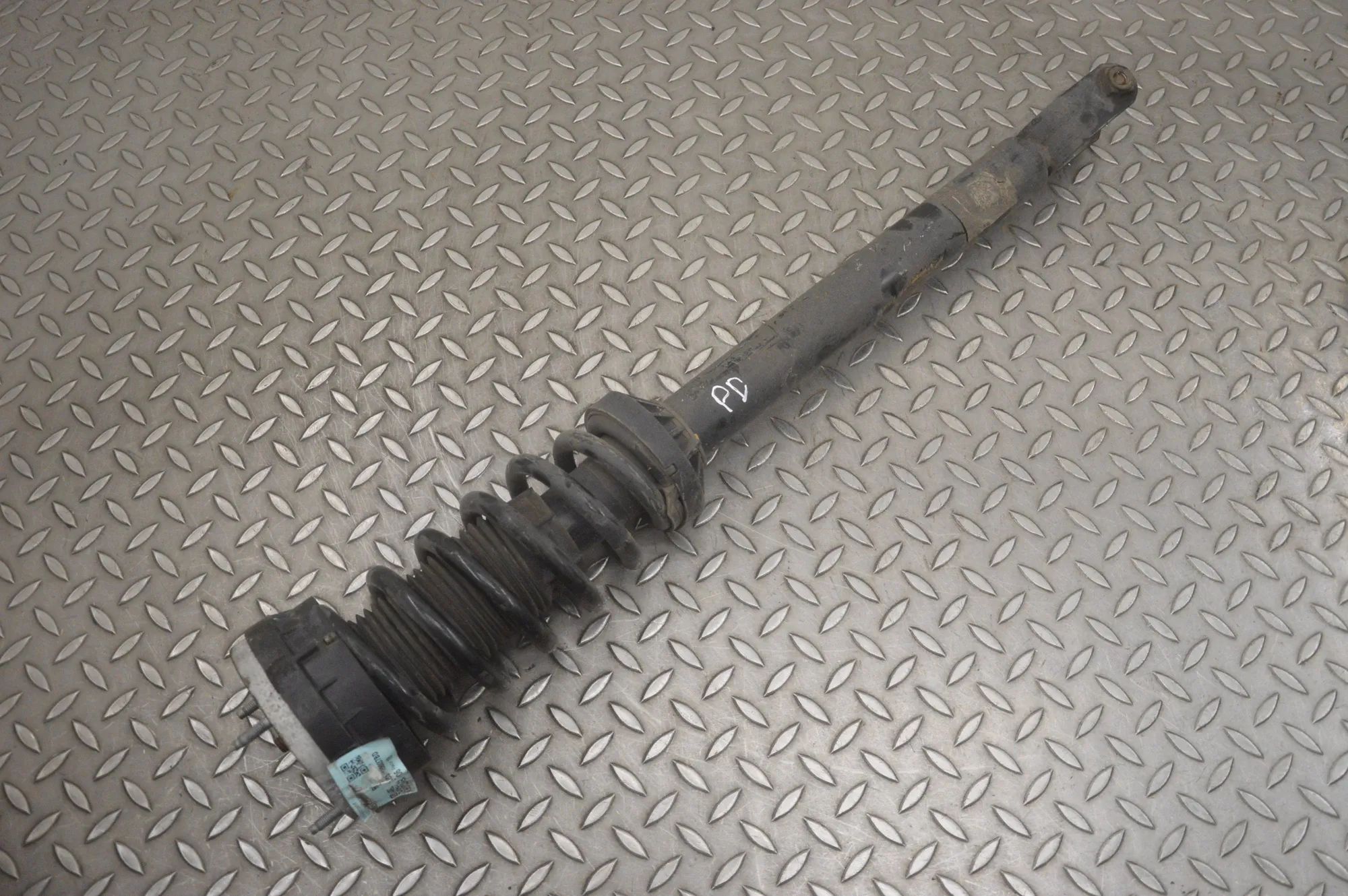 Jaguar F-Pace Shock absorber — front right