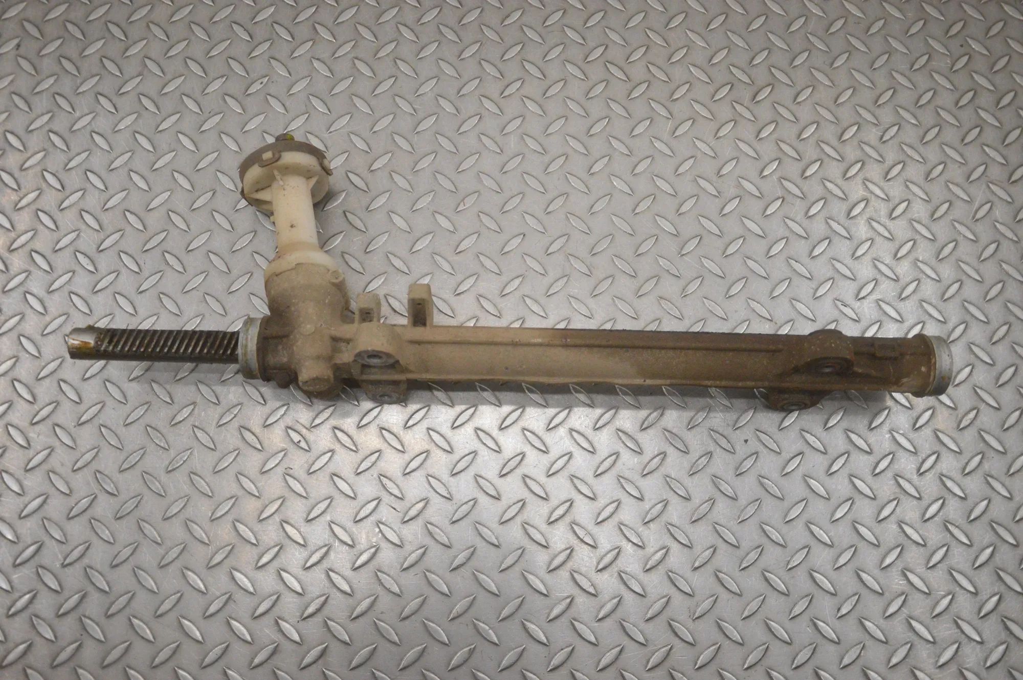 Hyundai Santa Fe roolilatt / roolikarp Steering Rack — HYUNDAI SANTA (FÉ III DM) (2012...