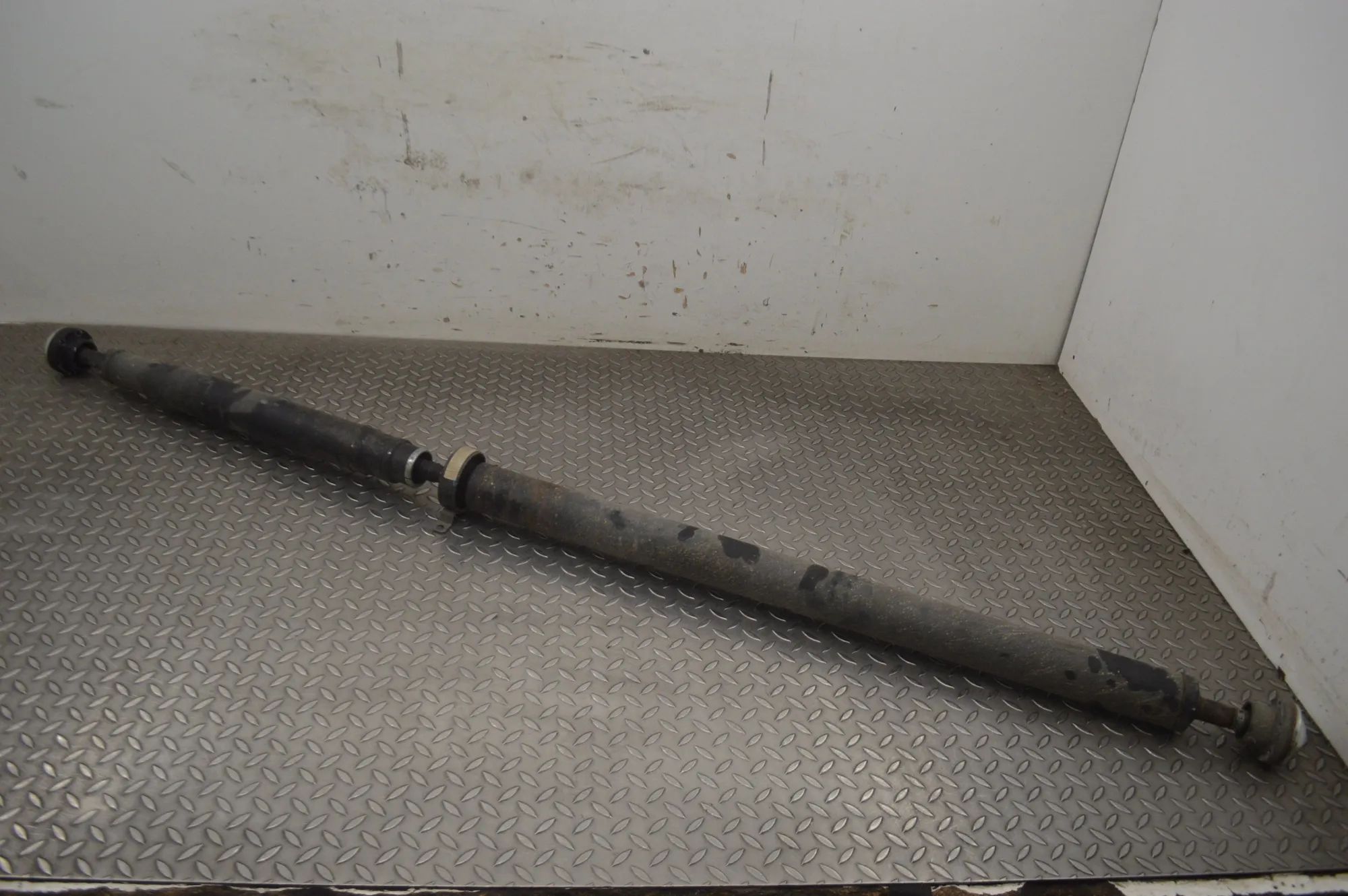 Land Rover Range Rover Evoque Propshaft Propshaft — LAND ROVER RANGE ROVER EVOQUE (L538...