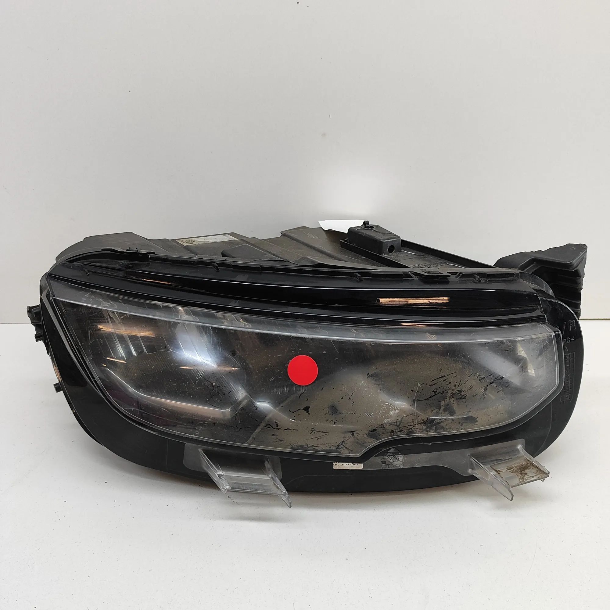Citroen C5 Aircross Front Right Headlight Front Right Headlight — CITROEN C5 (AIRCROSS) (...