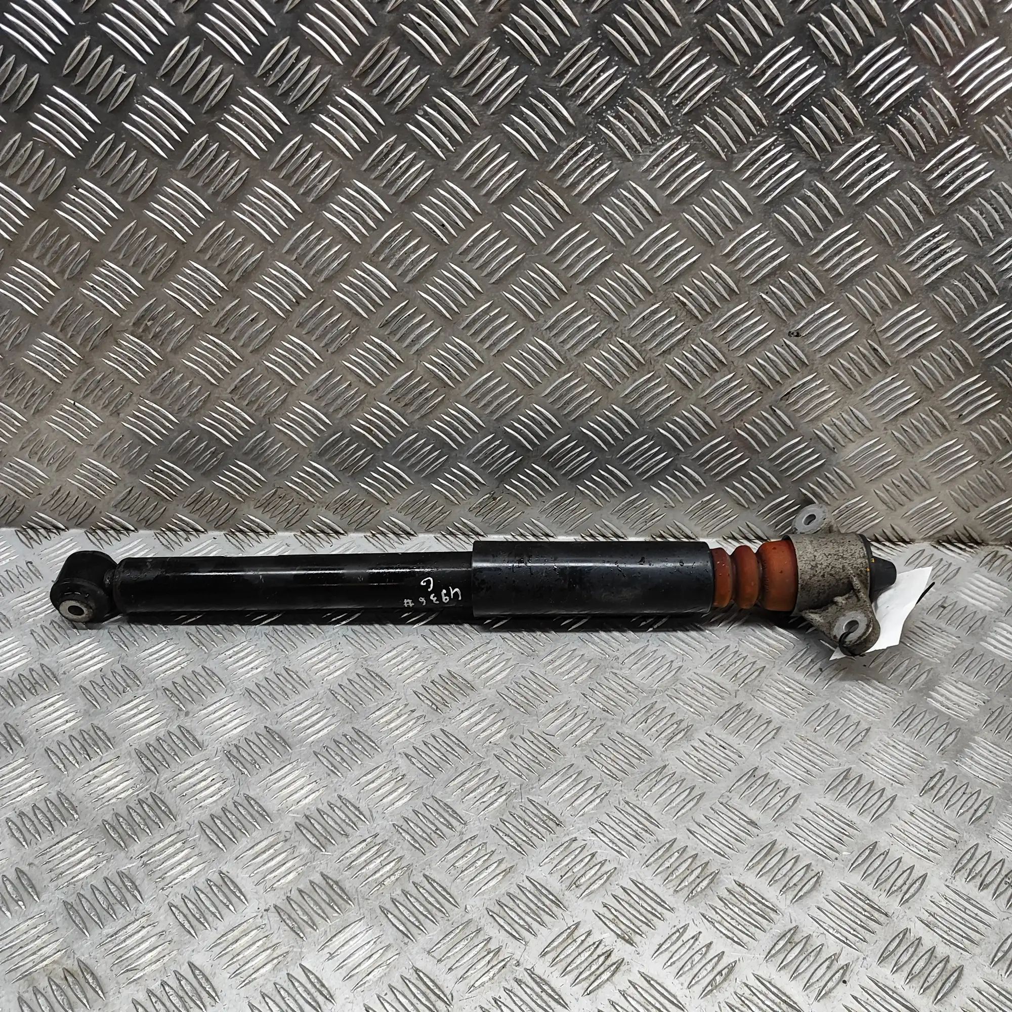 Hyundai Kona Shock absorber — rear right Shock absorber — rear right — HYUNDAI KONA (201...
