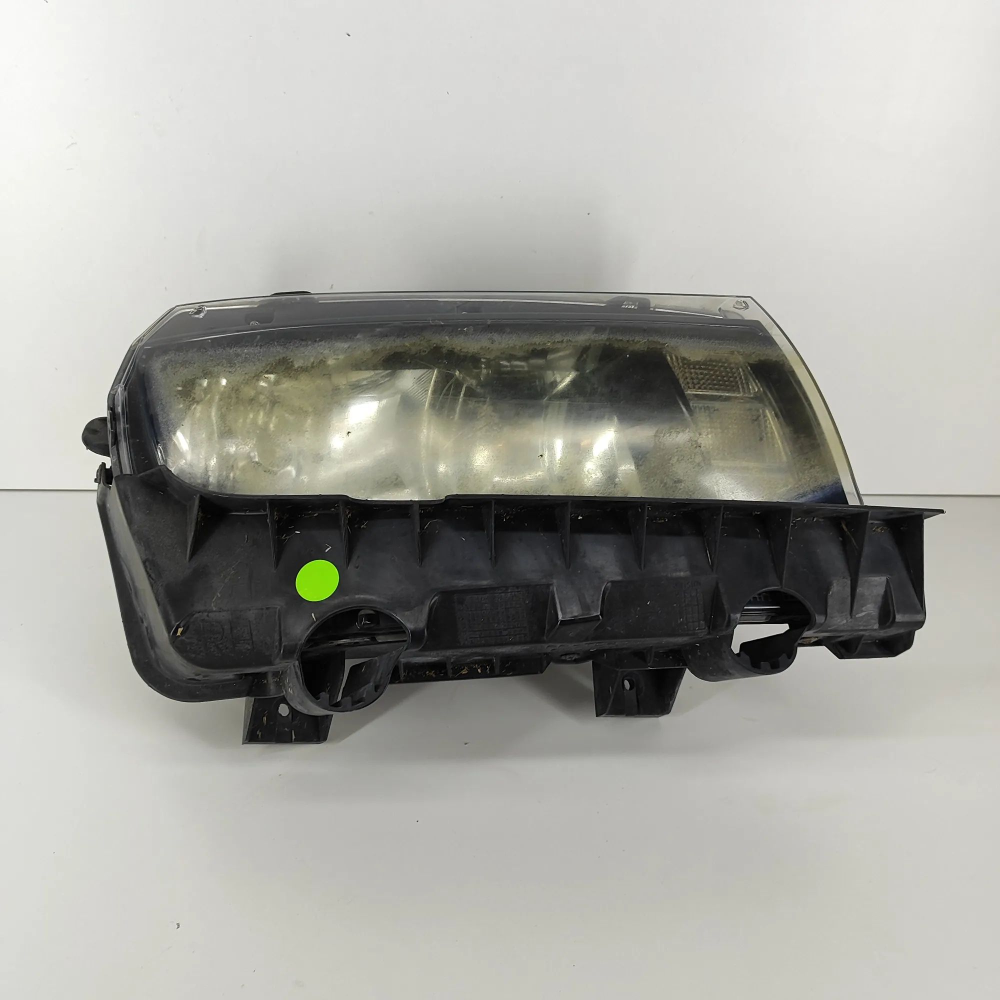 Chevrolet Camaro Front Right Headlight Front Right Headlight — CHEVROLET CAMARO (2009-...