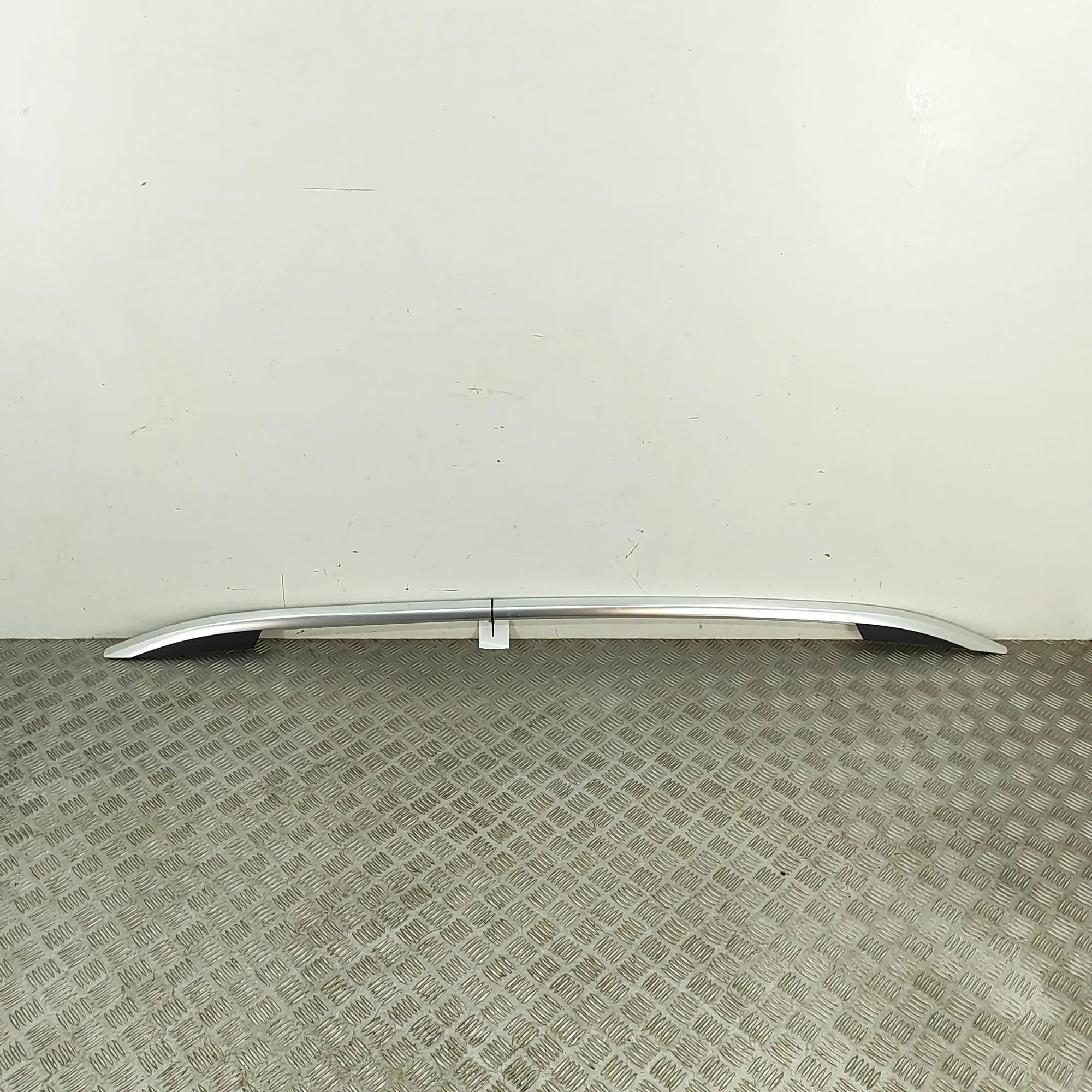 Skoda Karoq Right Side Roof Rail Right Side Roof Rail — SKODA KAROQ (NU7) (2017-...