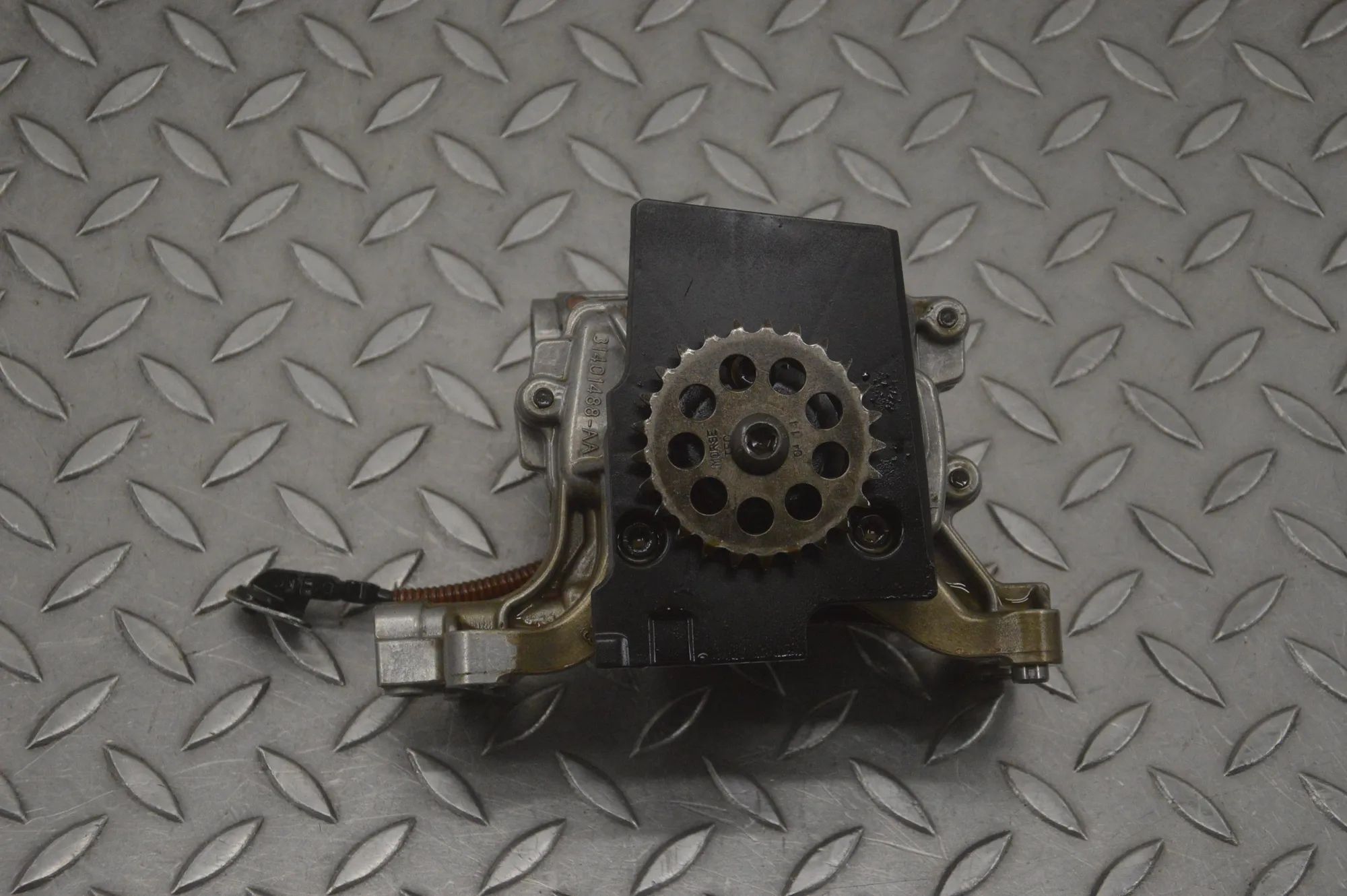 Volvo V40 Oil Pump Oil pump — VOLVO V40 (Hatchback) (2012-2019) — ...