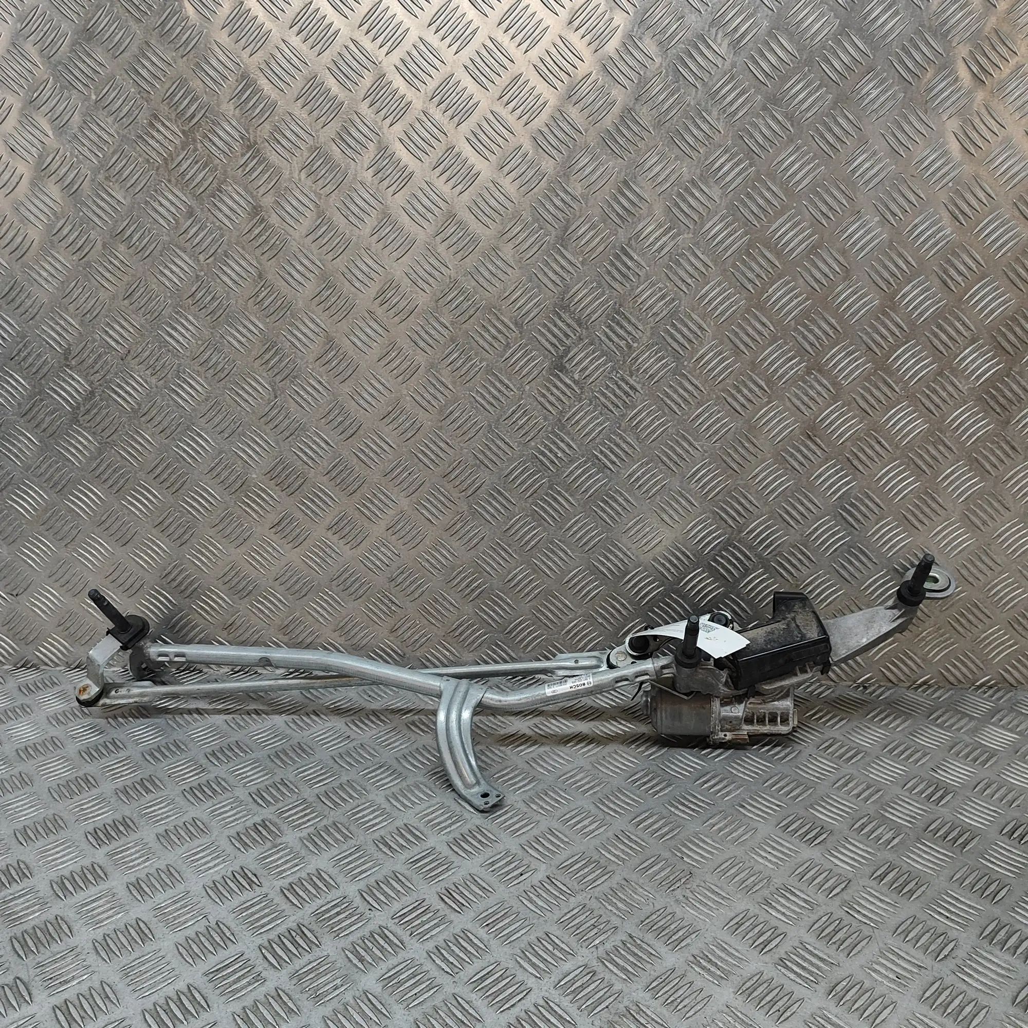 Mercedes-Benz EQC (N293) Front Windshield Wiper Mechanism Front Windshield Wiper Mechanism — MERCEDES BEN...