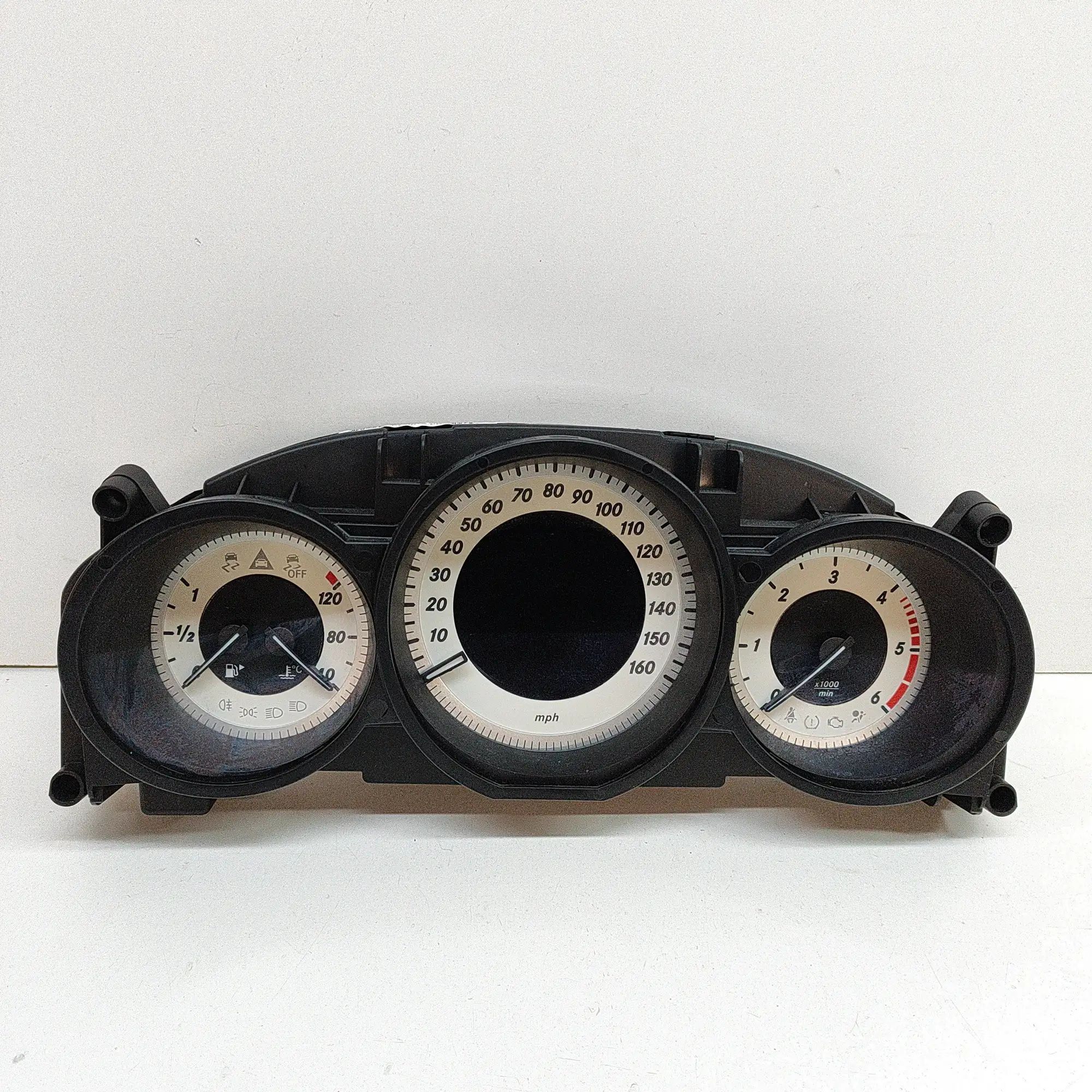 Mercedes-Benz CLS (C218) Instrument Cluster Speedometer Instrument Cluster Speedometer — MERCEDES BENZ ...